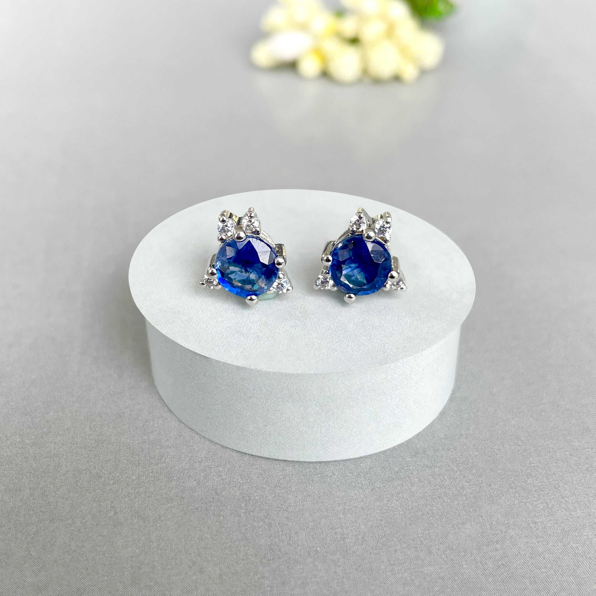 Kyanite Stud Earrings-(KYN-SE-1260.)