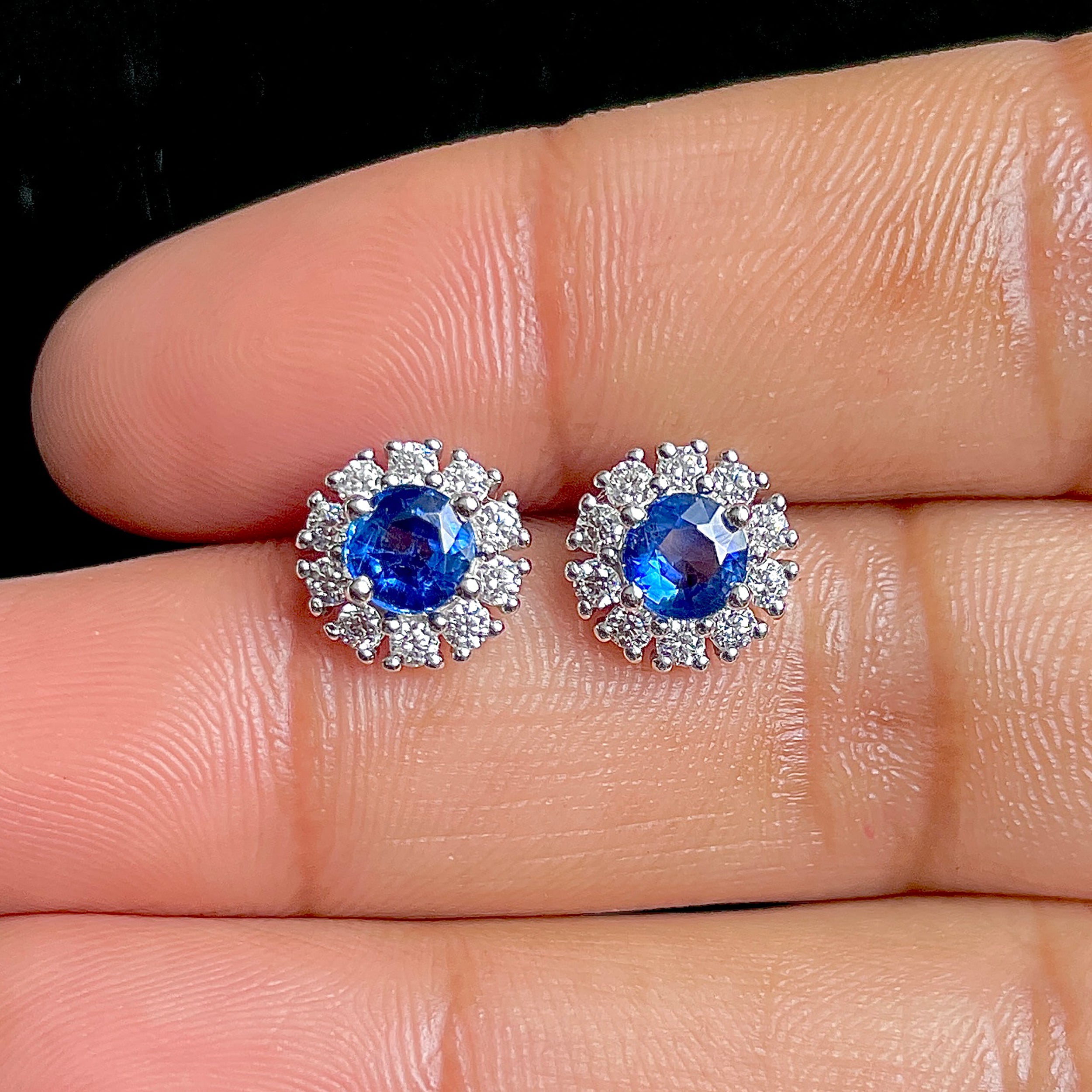 Kyanite Stud Earrings-(KYN-SE-1268.)