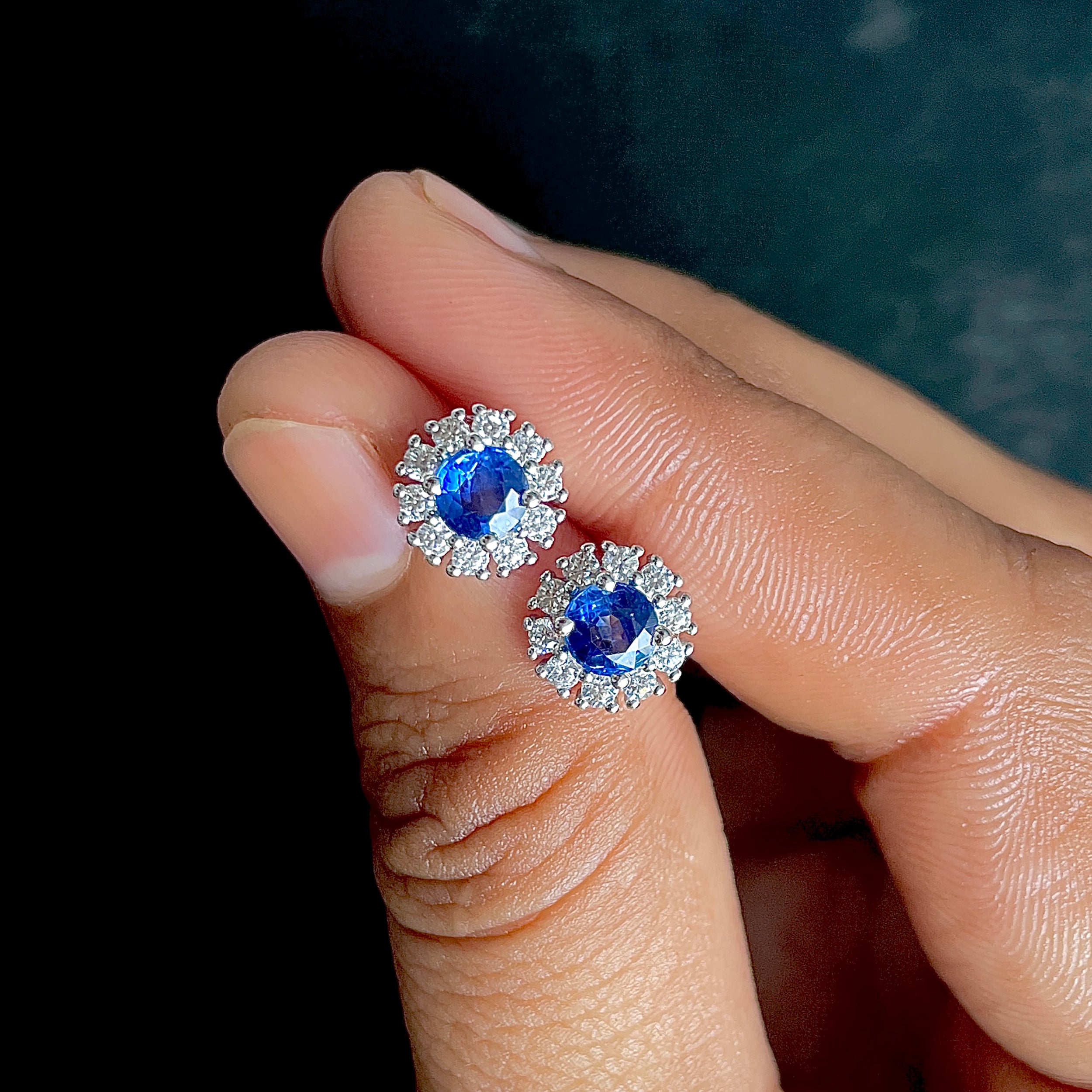 Kyanite Stud Earrings-(KYN-SE-1268.)
