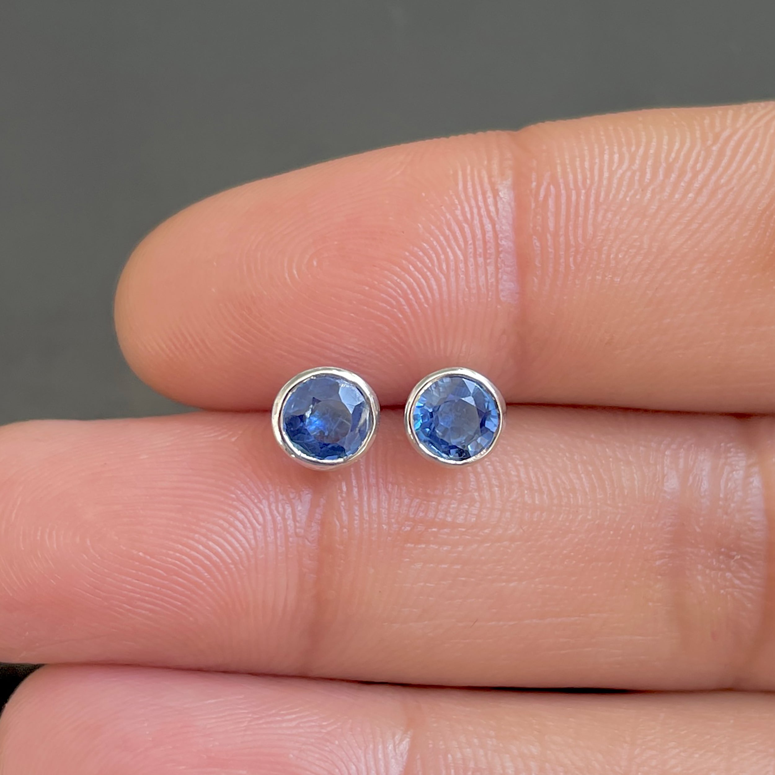 Kyanite Stud Earrings-(KYN-SE-1425.)