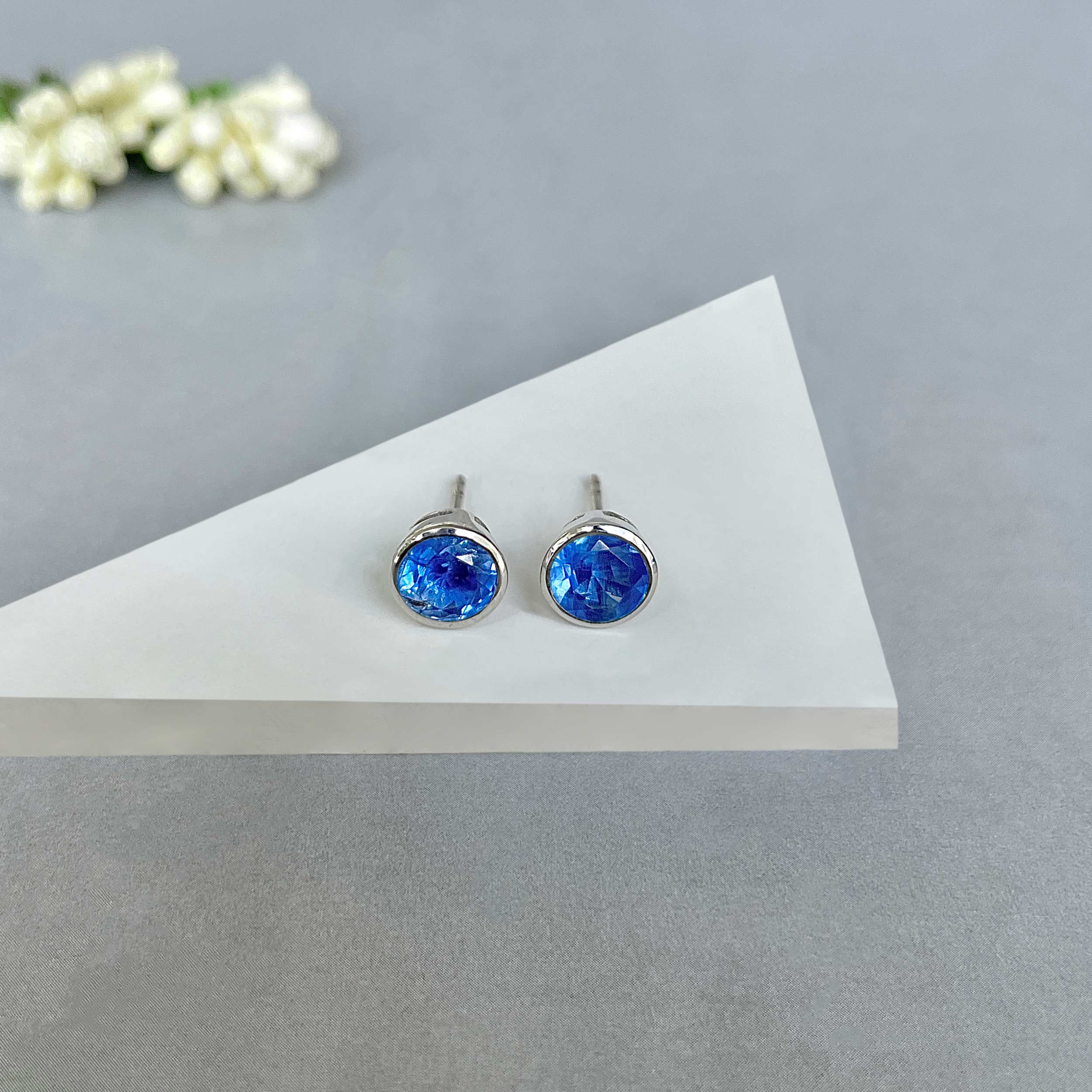 Kyanite Stud Earrings-(KYN-SE-1426.)