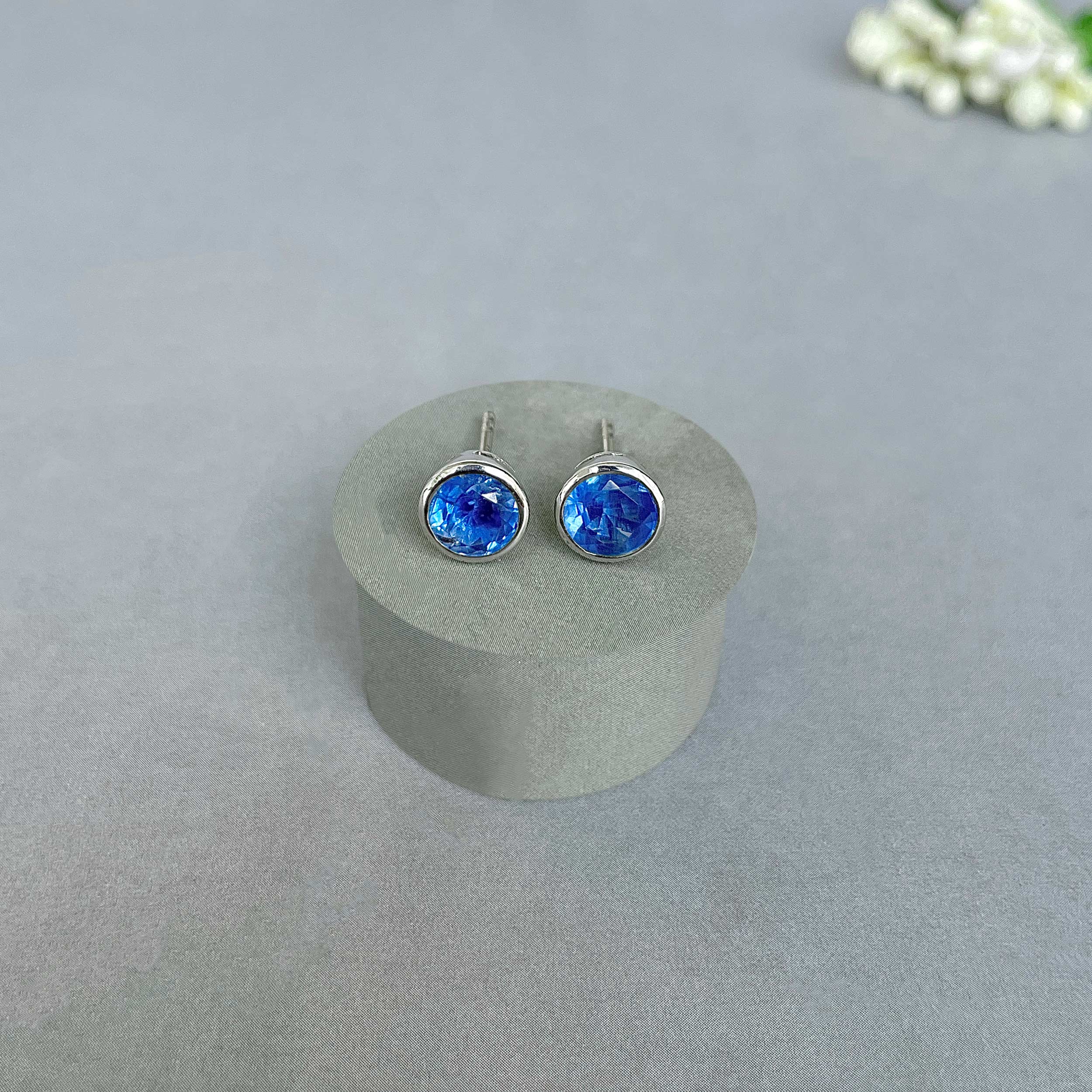 Kyanite Stud Earrings-(KYN-SE-1426.)