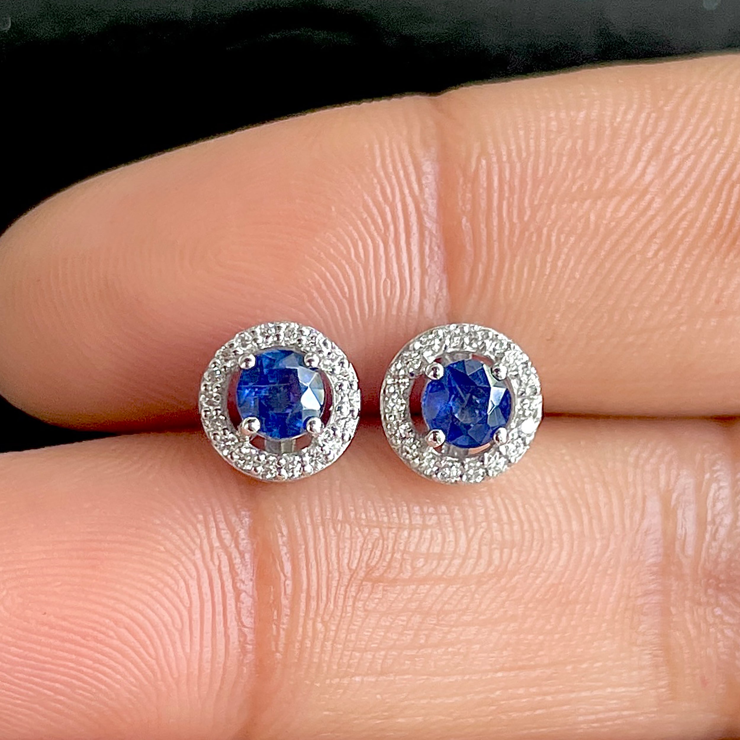 Kyanite Stud Earrings-(KYN-SE-985.)