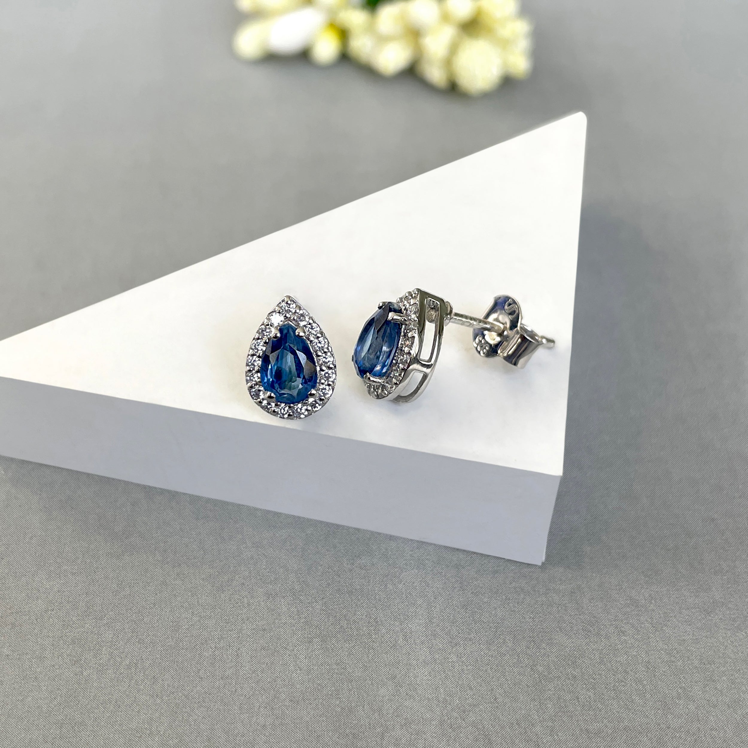 Kyanite Stud Earring-(KYN-SE-52-B-W.)