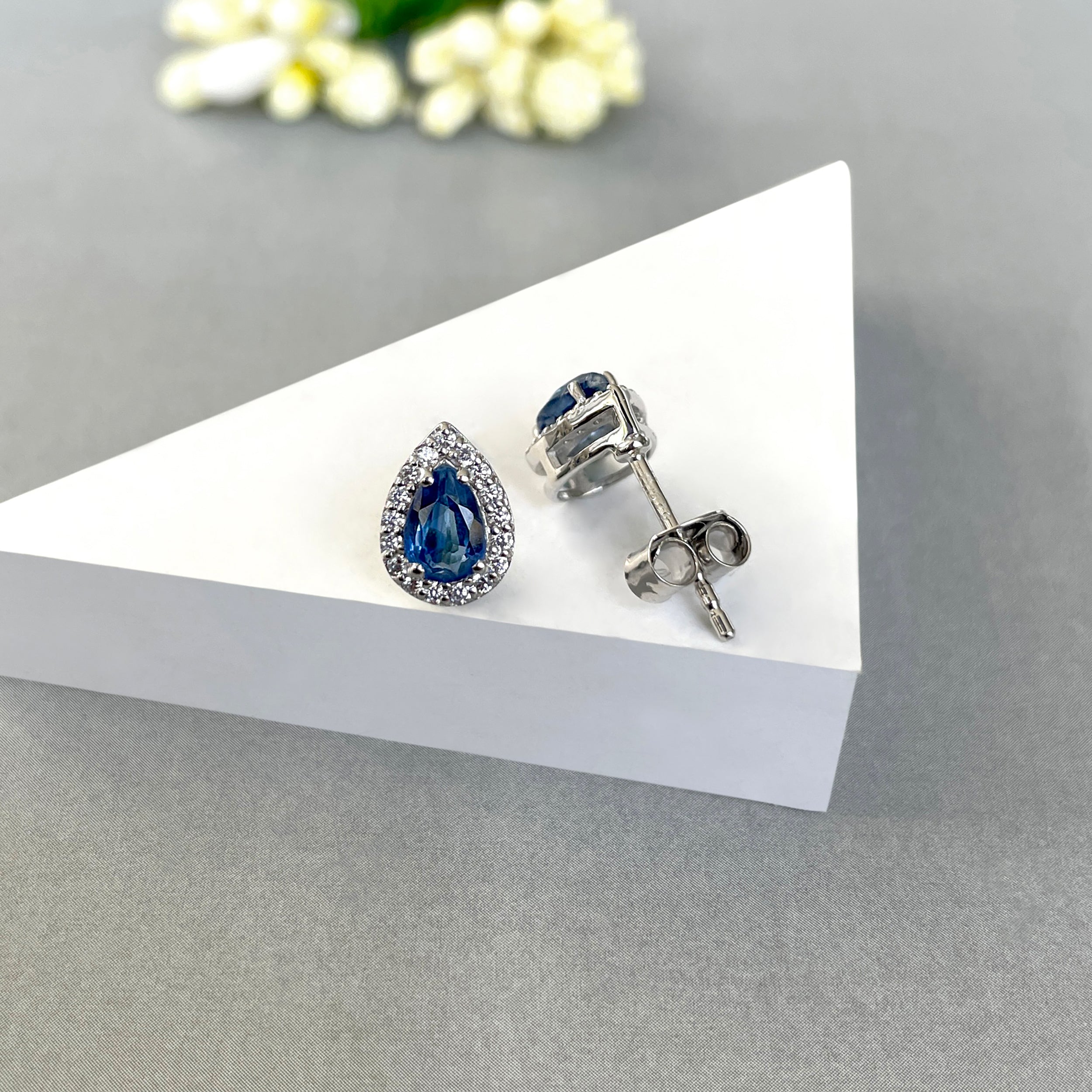 Kyanite Stud Earring-(KYN-SE-52-B-W.)