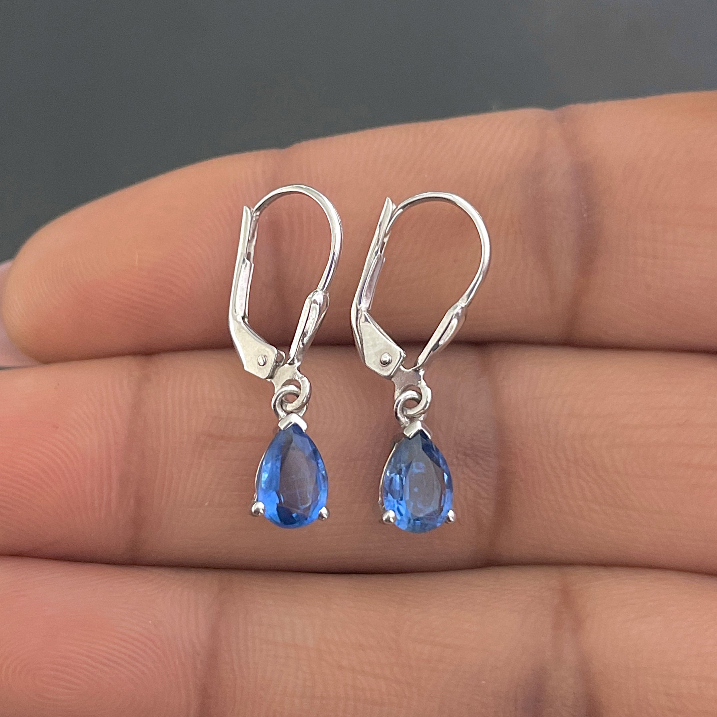 Kyanite Leverback Earring-(KYN-SE-676.)
