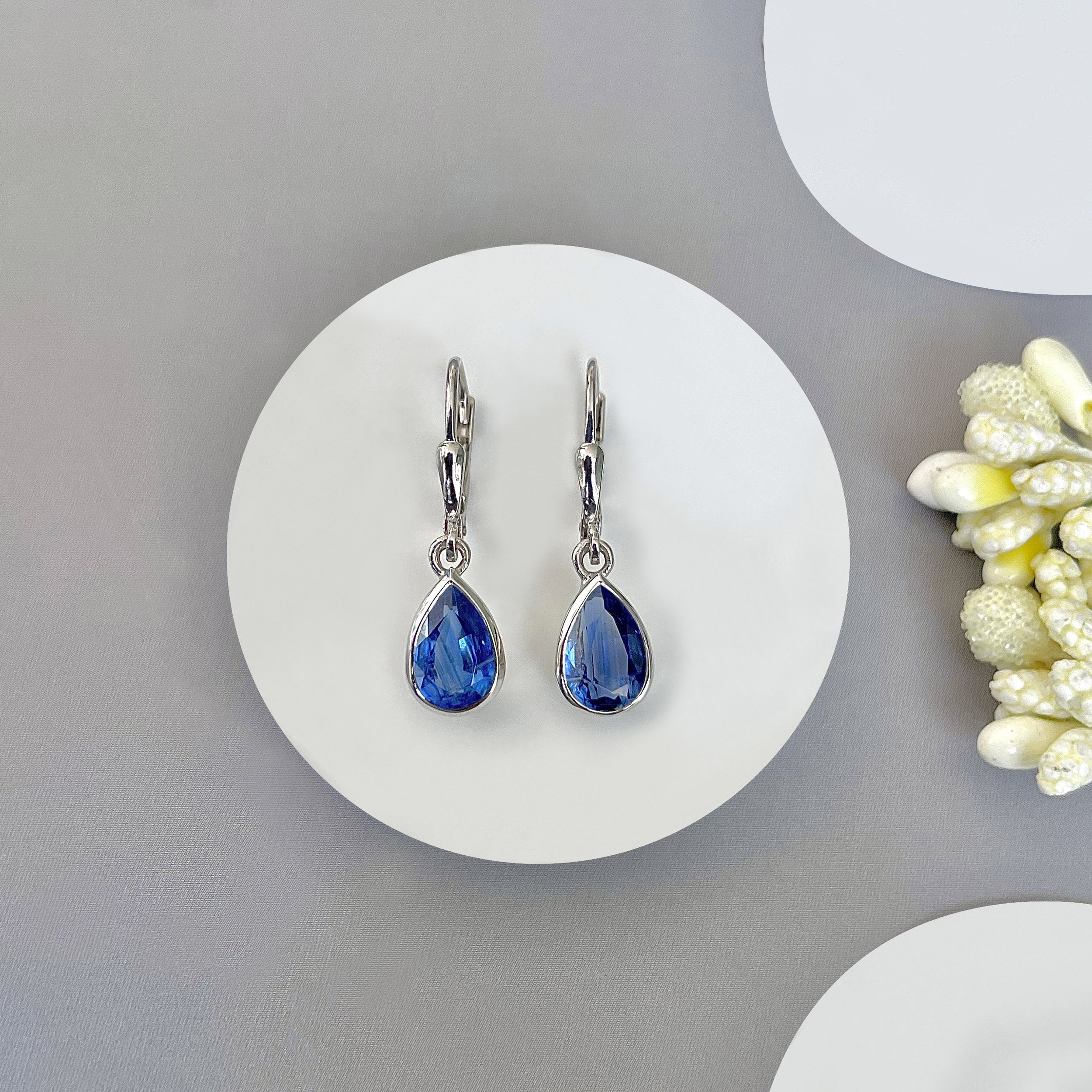 Kyanite Leverback Earring-(KYN-SE-679.)