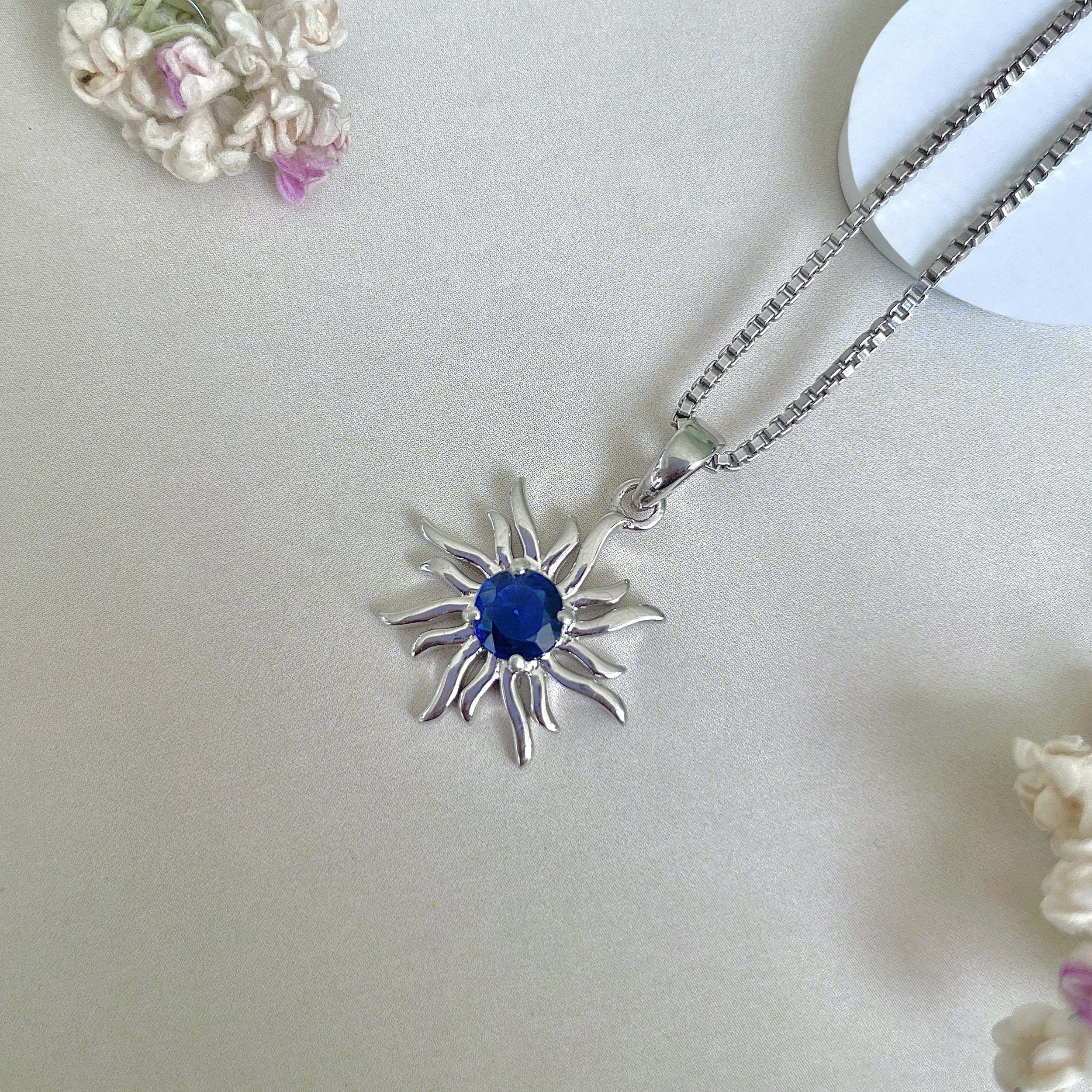 Kyanite Sun Pendant-(KYN-SN-152P.)