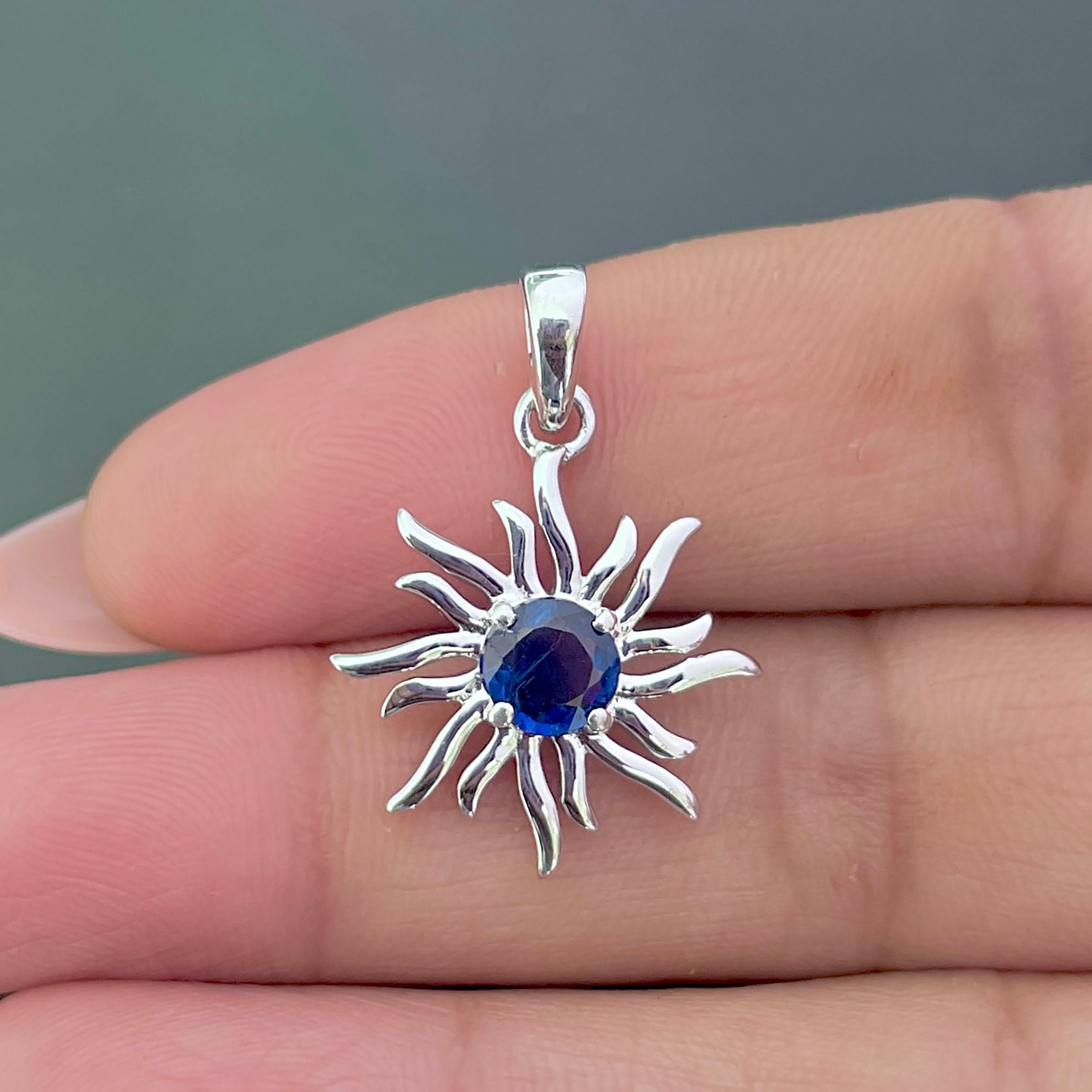 Kyanite Sun Pendant-(KYN-SN-152P.)