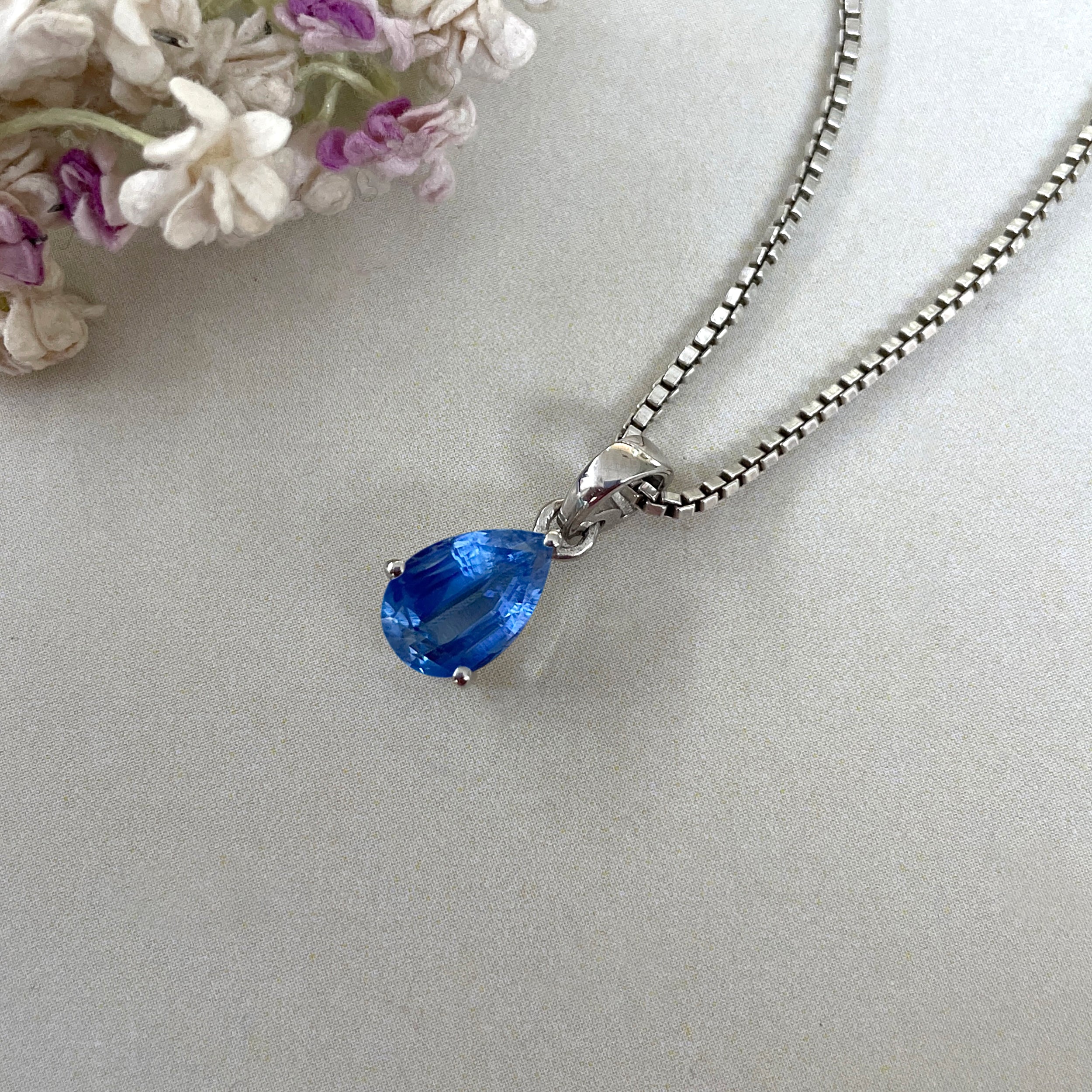 Kyanite Pendant-(KYN-SP-917-B.)