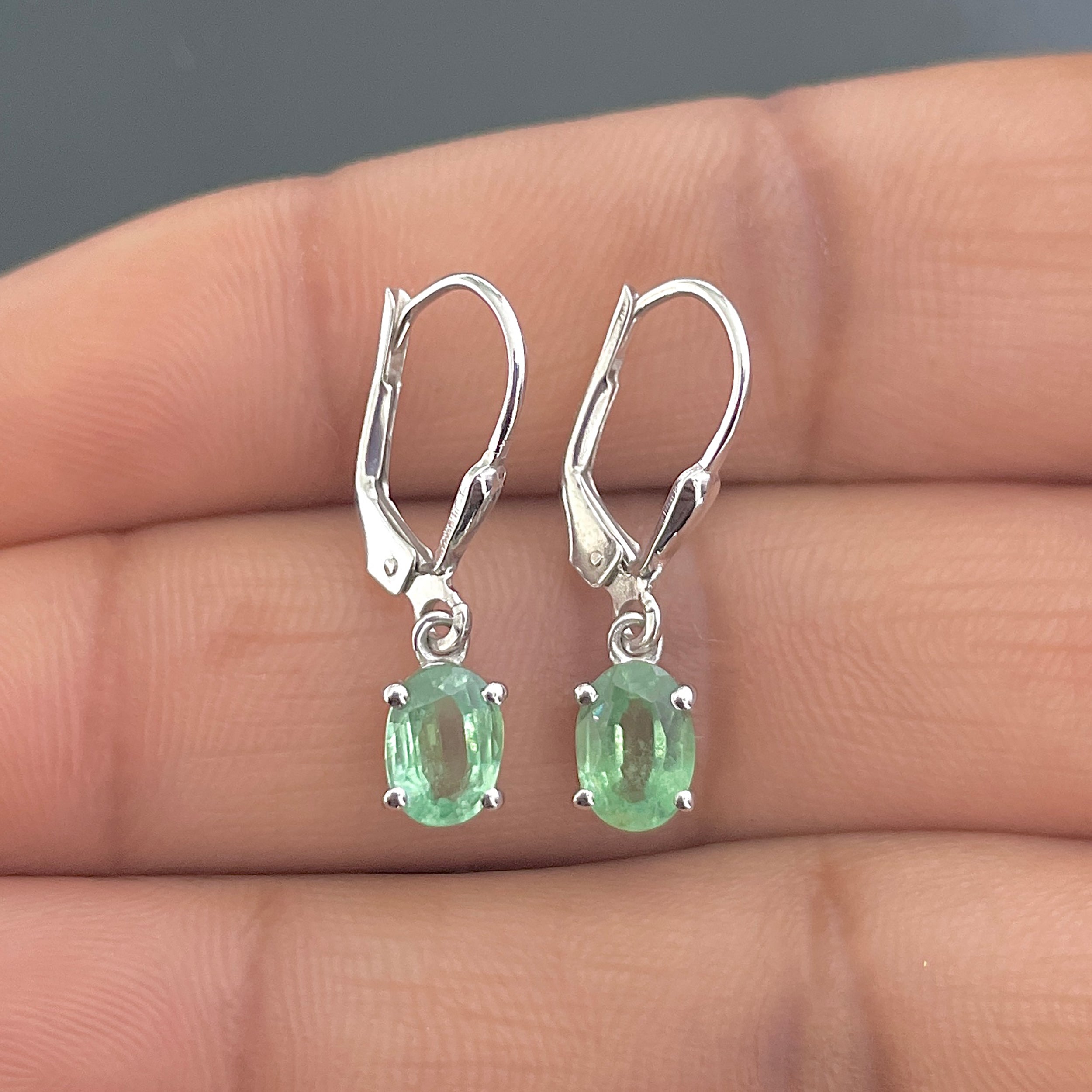 Green Kyanite Leverback Earring-(KYN-SE-670-G.)