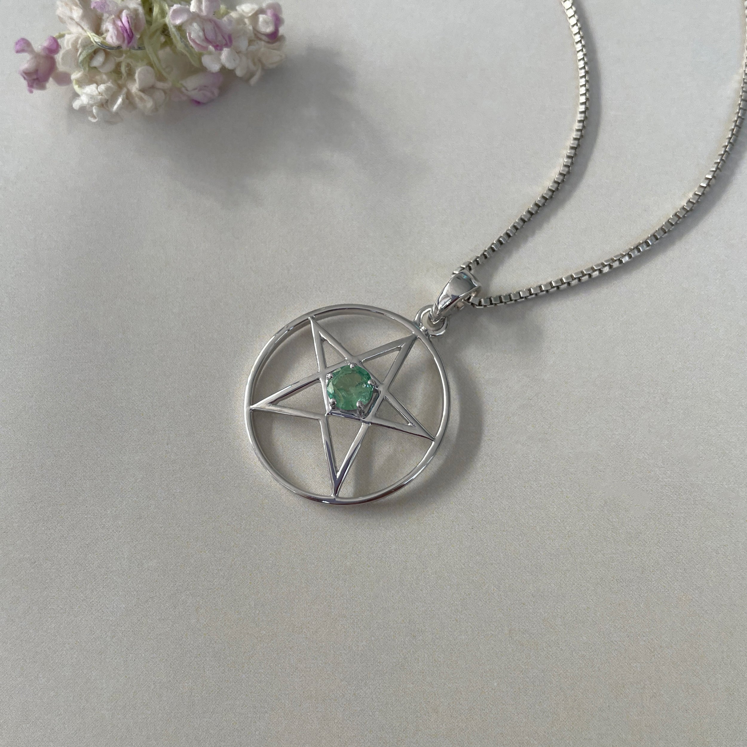Green Kyanite Pentacle Pendant-(KYN-SN-171-G.)