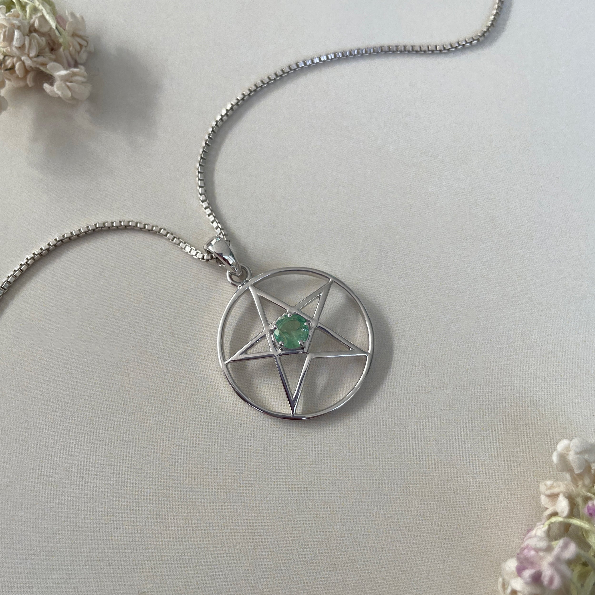 Green Kyanite Pentacle Pendant-(KYN-SN-171-G.)