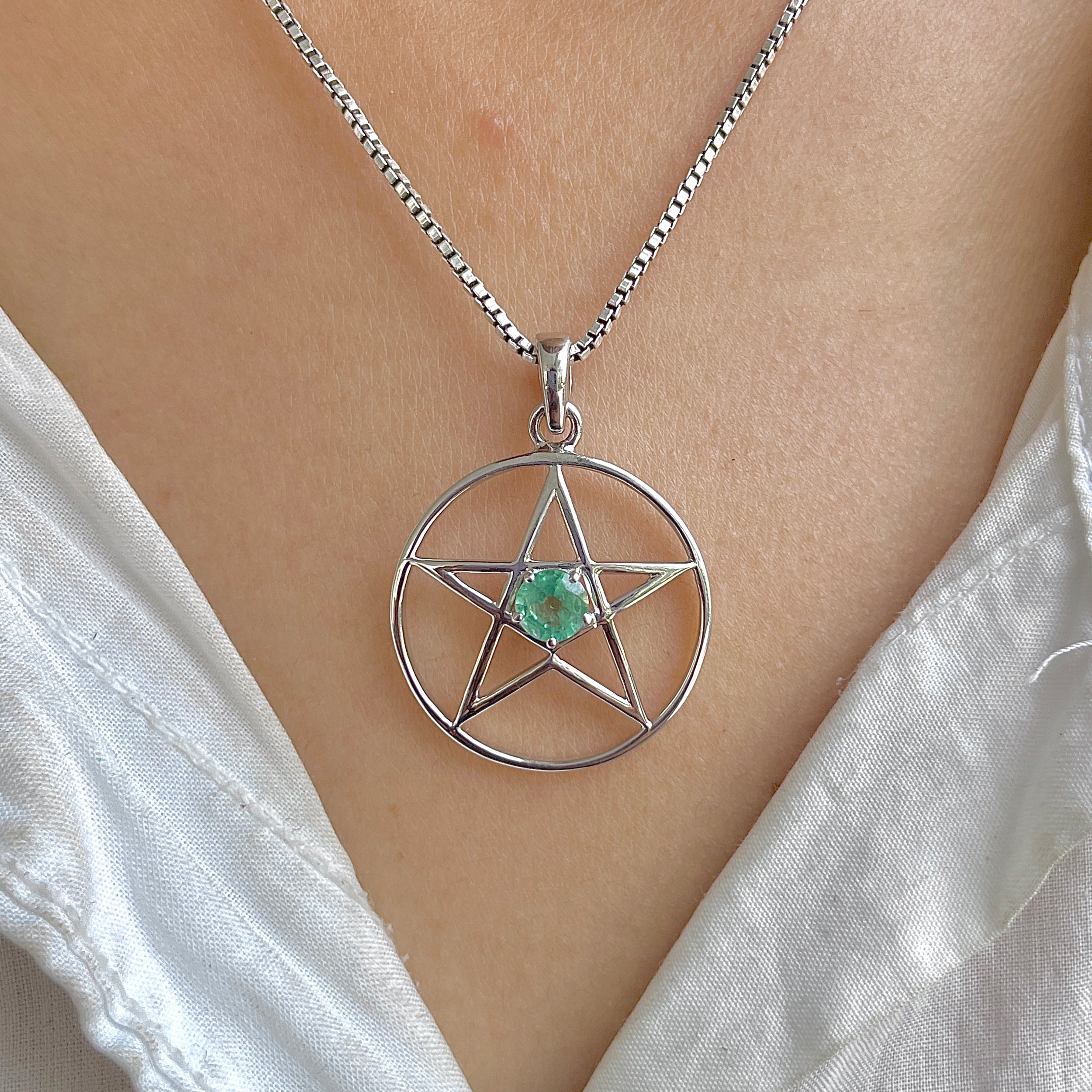 Green Kyanite Pentacle Pendant-(KYN-SN-171-G.)