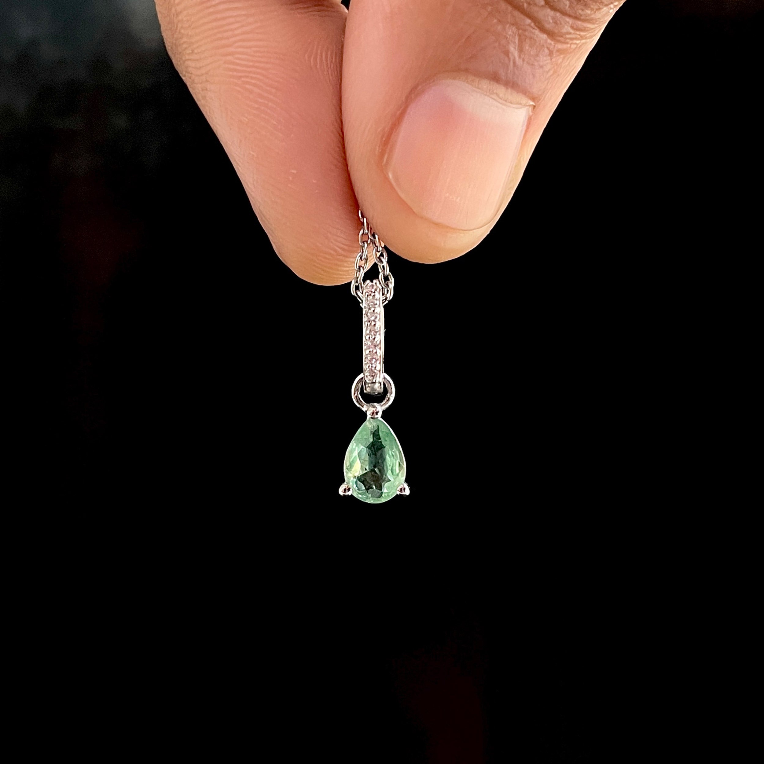 Green Kyanite & White Topaz Pendant-(KYN-SP-1165-G.)