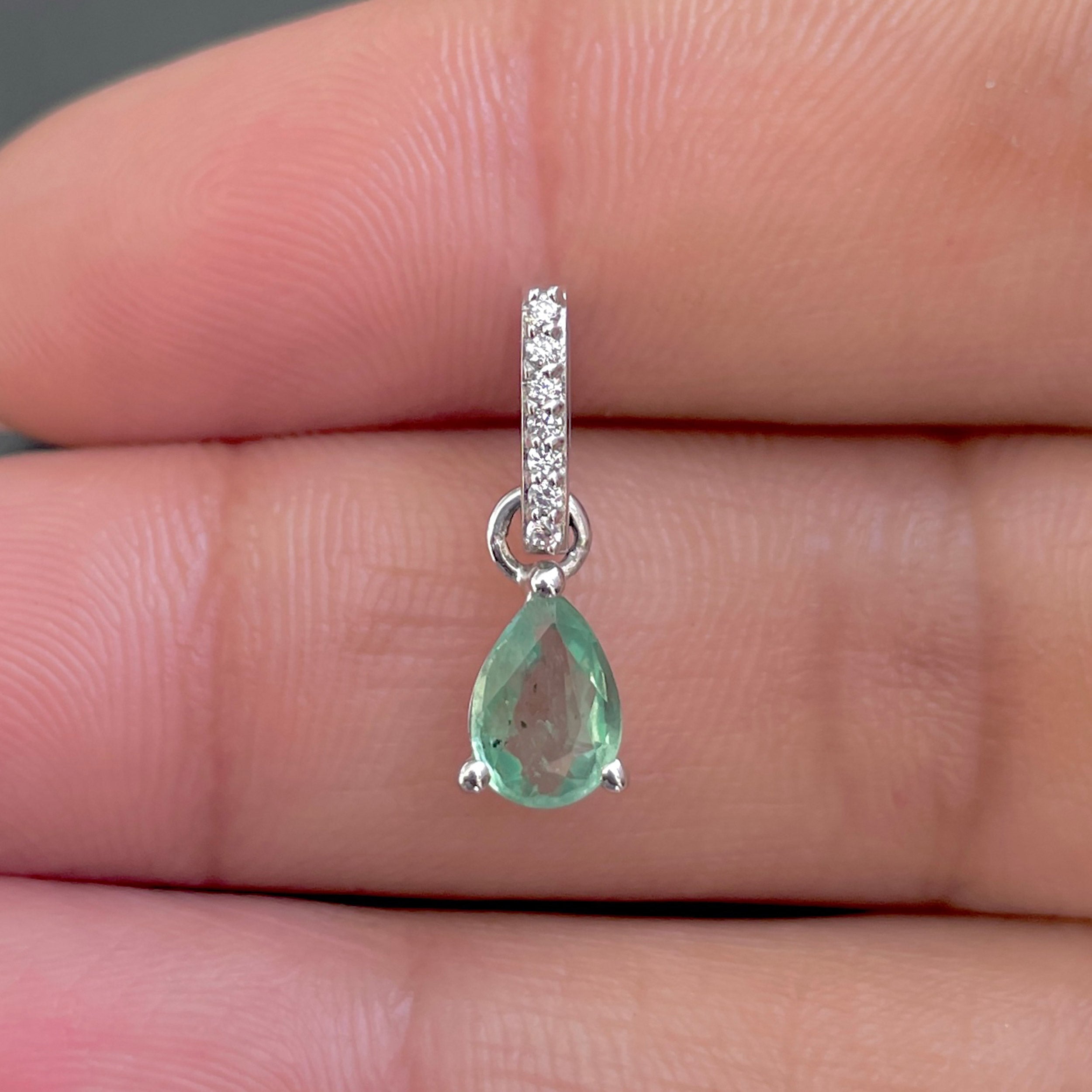 Green Kyanite & White Topaz Pendant-(KYN-SP-1165-G.)