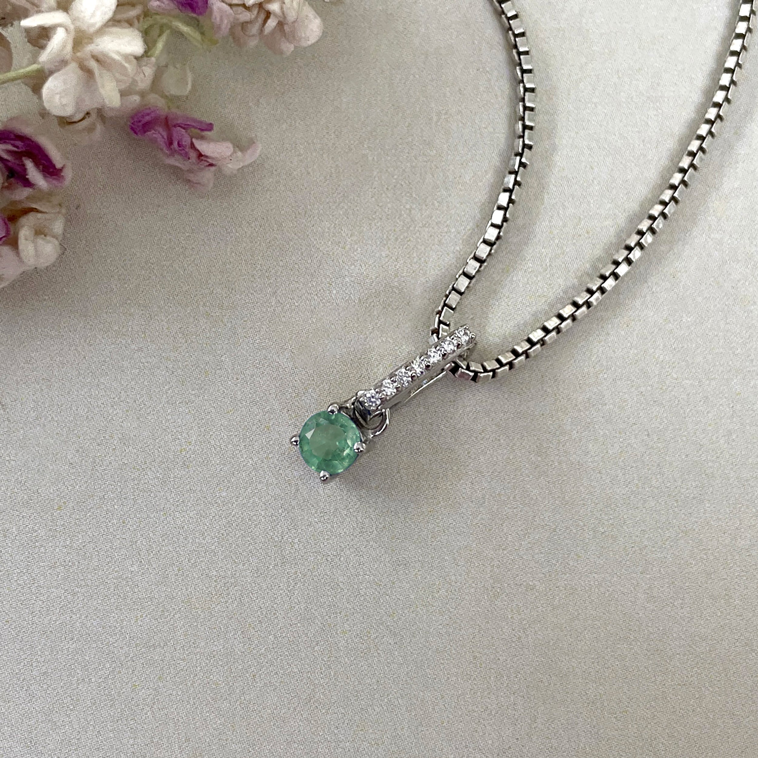 Green Kyanite Pendant-(KYN-SP-1166-G.)