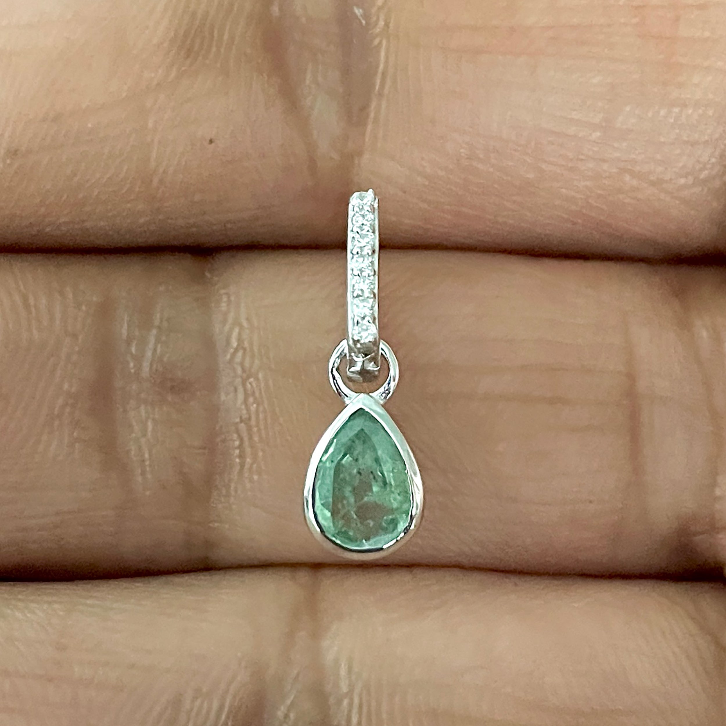 Green Kyanite & White Topaz Pendant-(KYN-SP-779-G.)