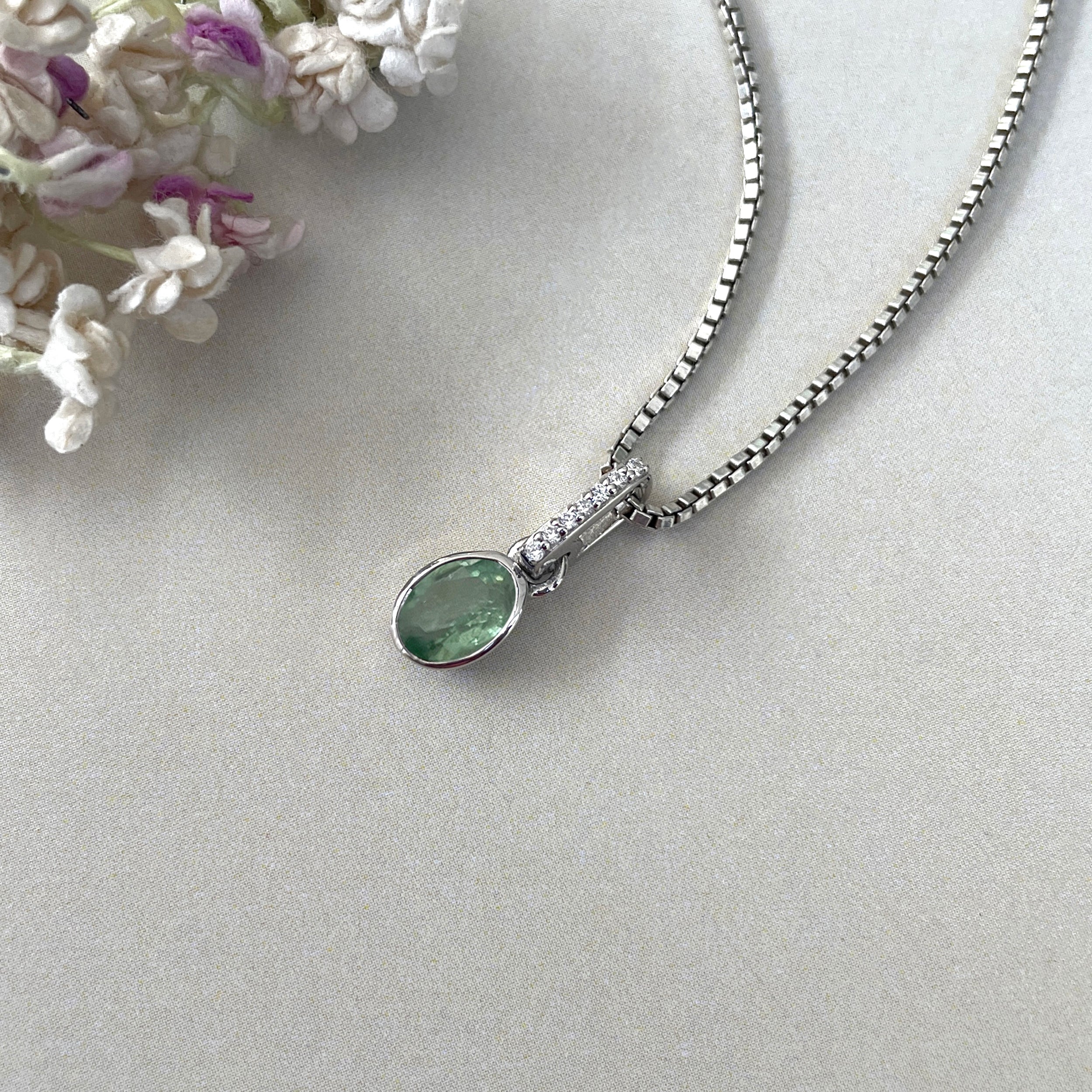 Green Kyanite & White Topaz Pendant-(KYN-SP-780-G.)
