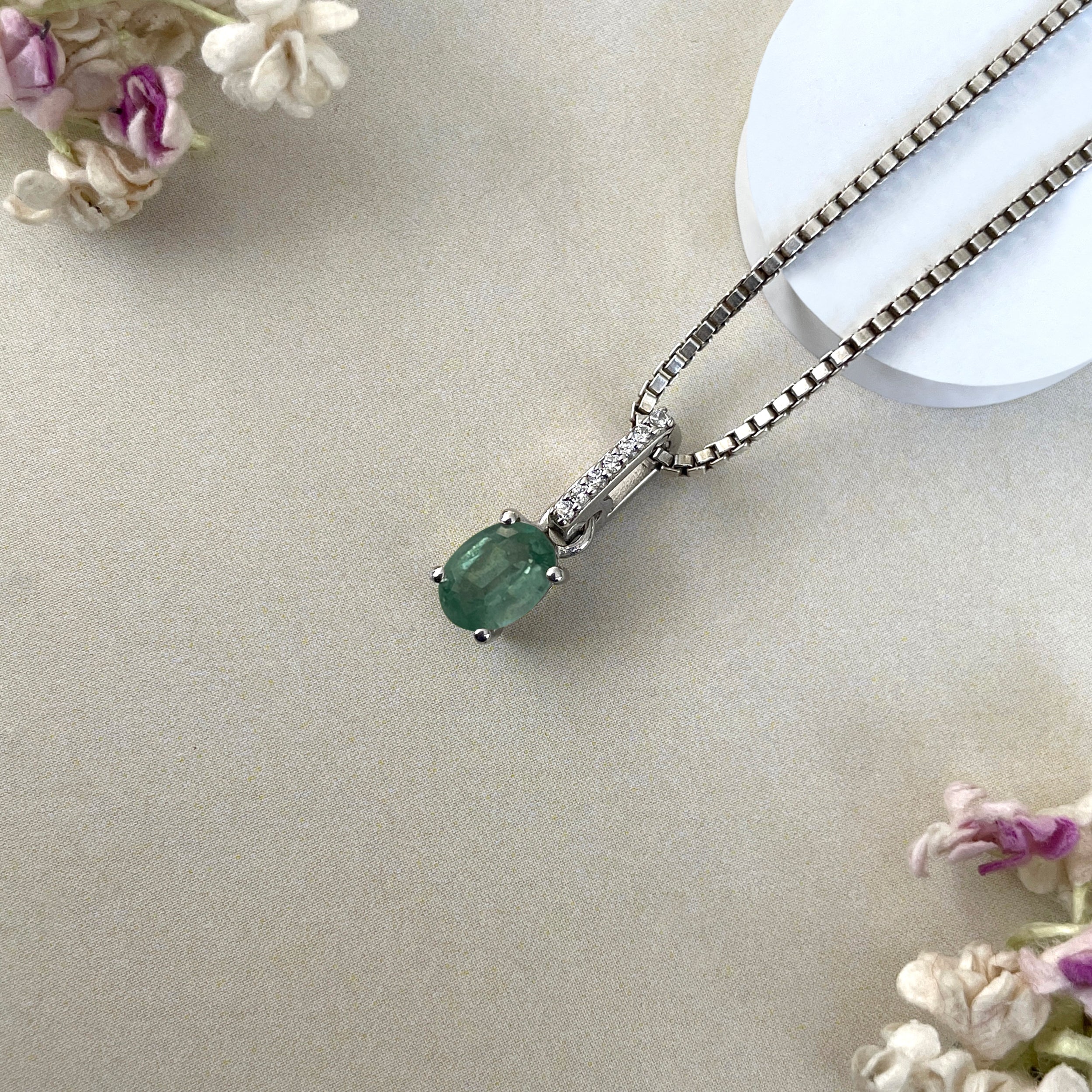 Green Kyanite & White Topaz Pendant-(KYN-SP-915-G.)