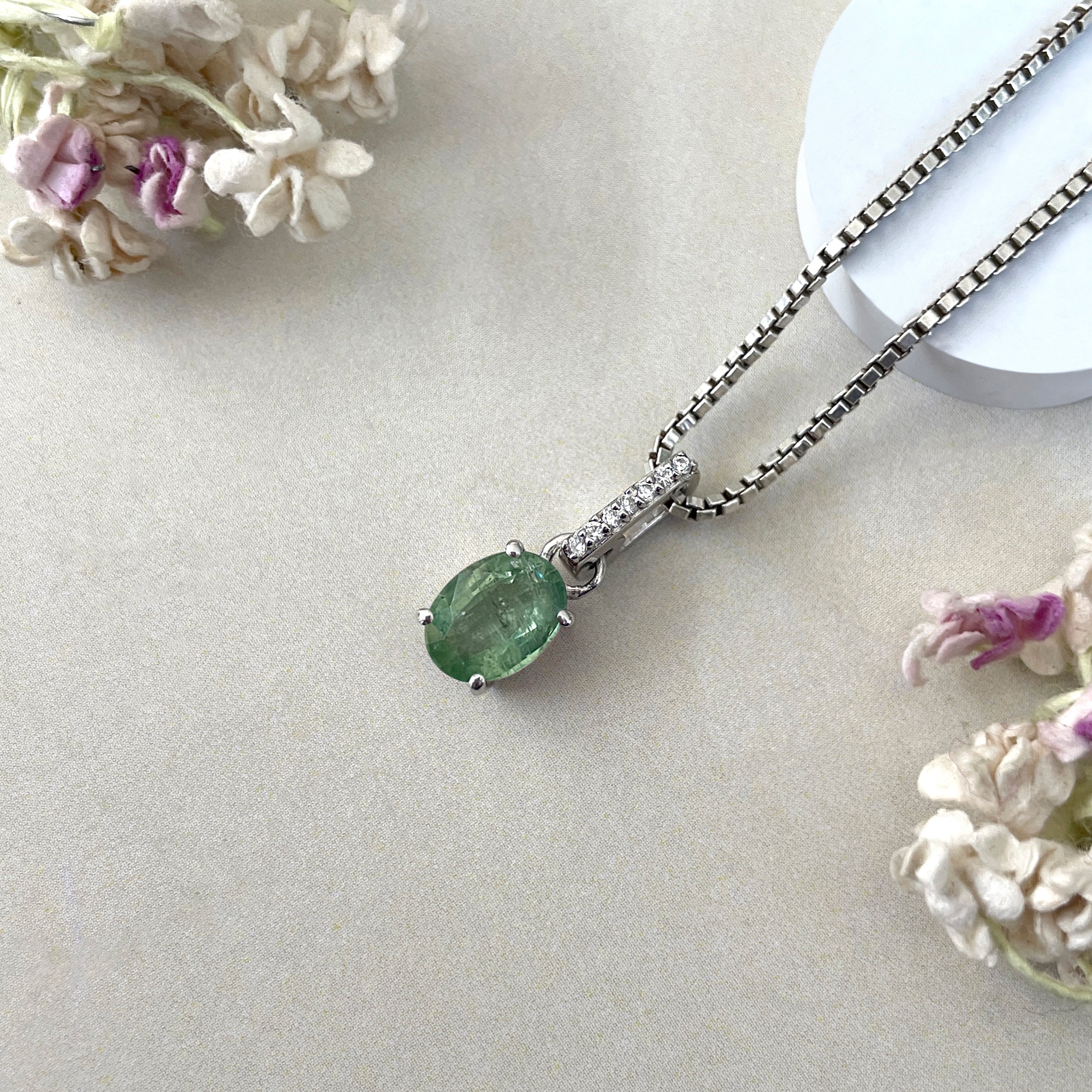 Green Kyanite & White Topaz Pendant-(KYN-SP-920-G.)