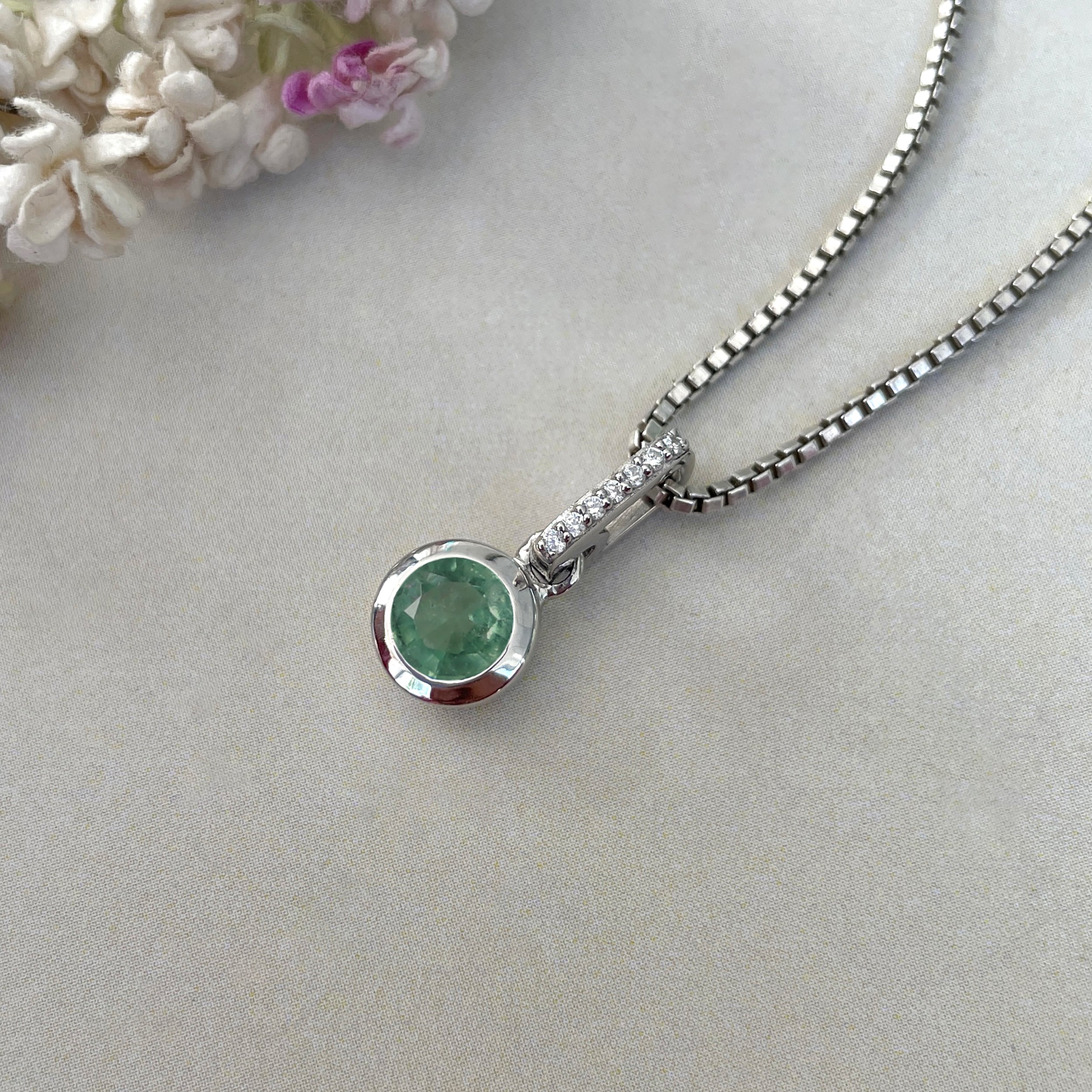 Green Kyanite & White Topaz Pendant-(KYN-SP-958-G.)