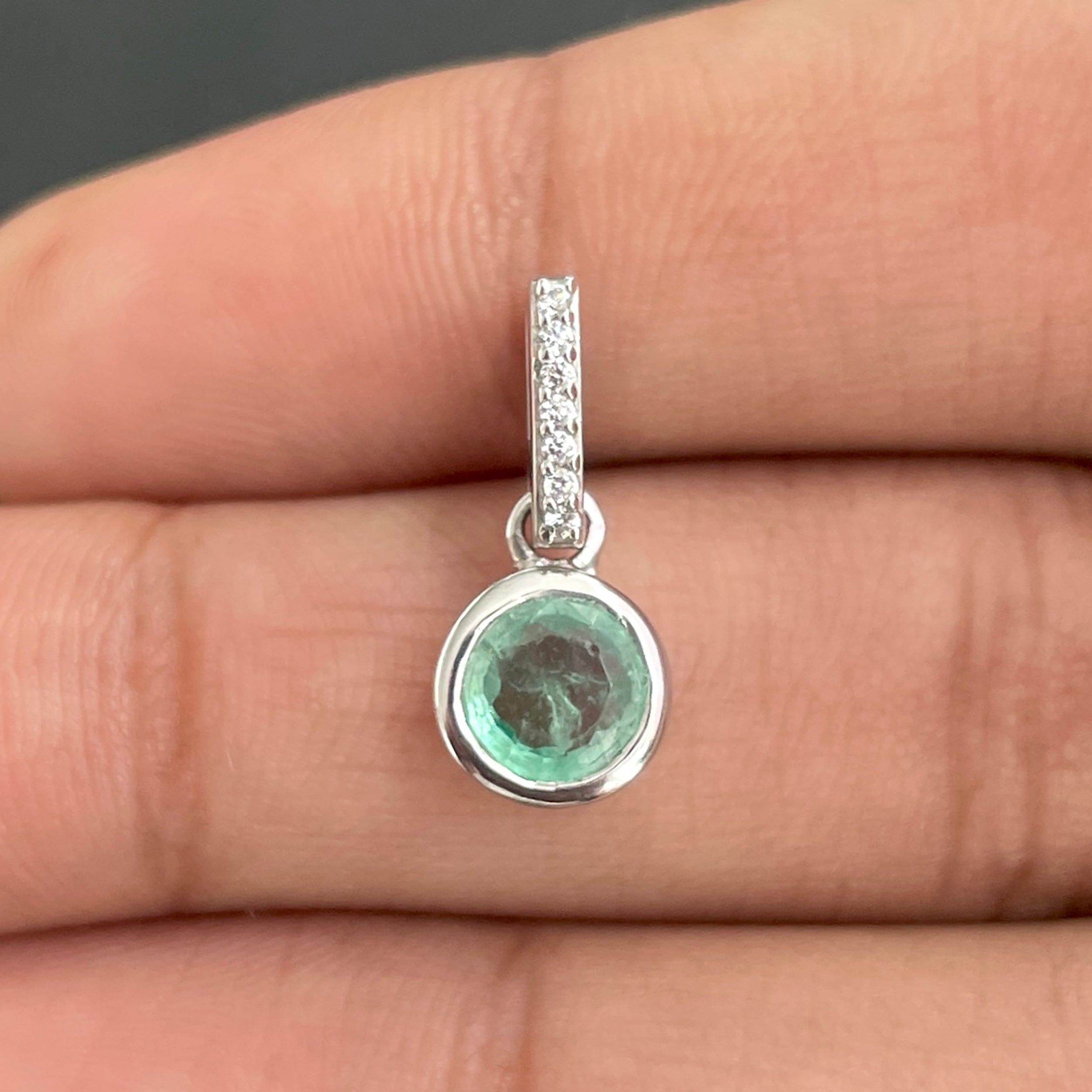 Green Kyanite & White Topaz Pendant-(KYN-SP-958-G.)