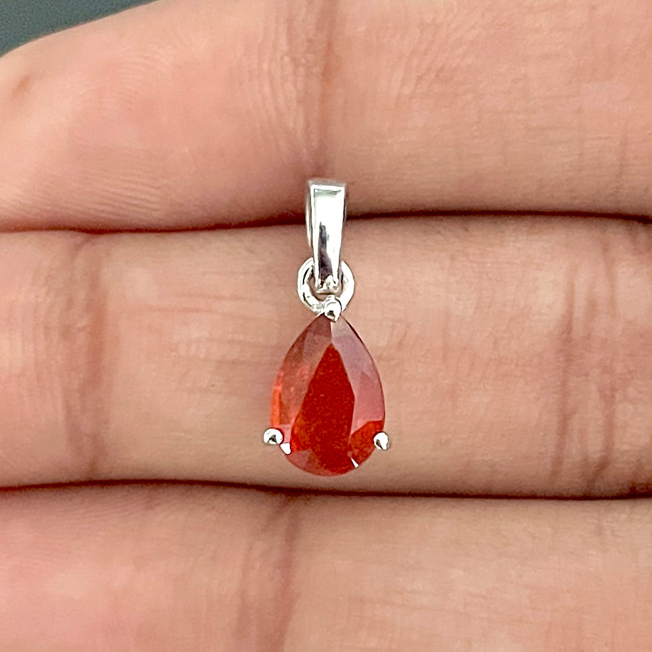 Orange Kyanite Pendant-(KYN-SP-917-O.)