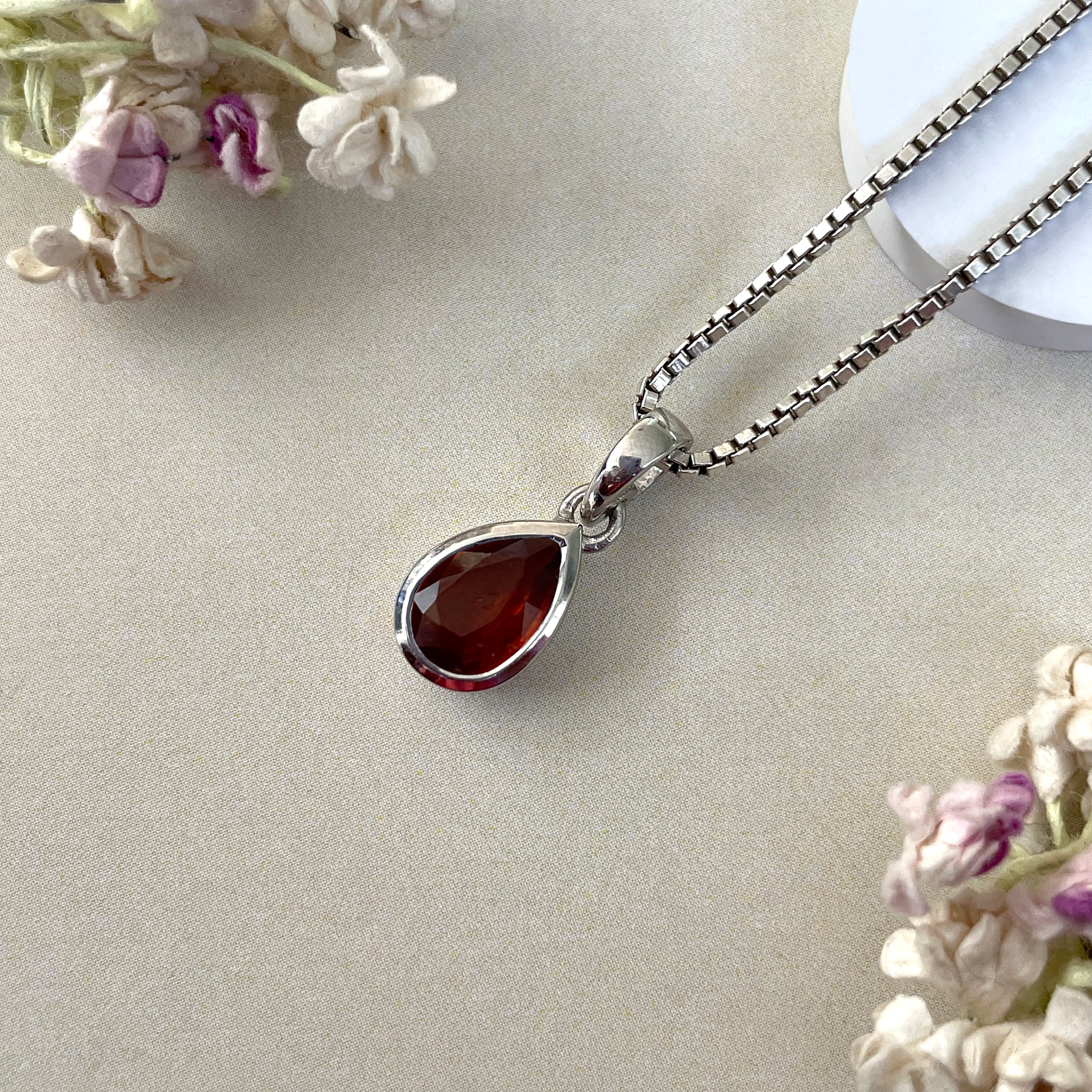 Orange Kyanite Pendant-(KYN-SP-956-O.)