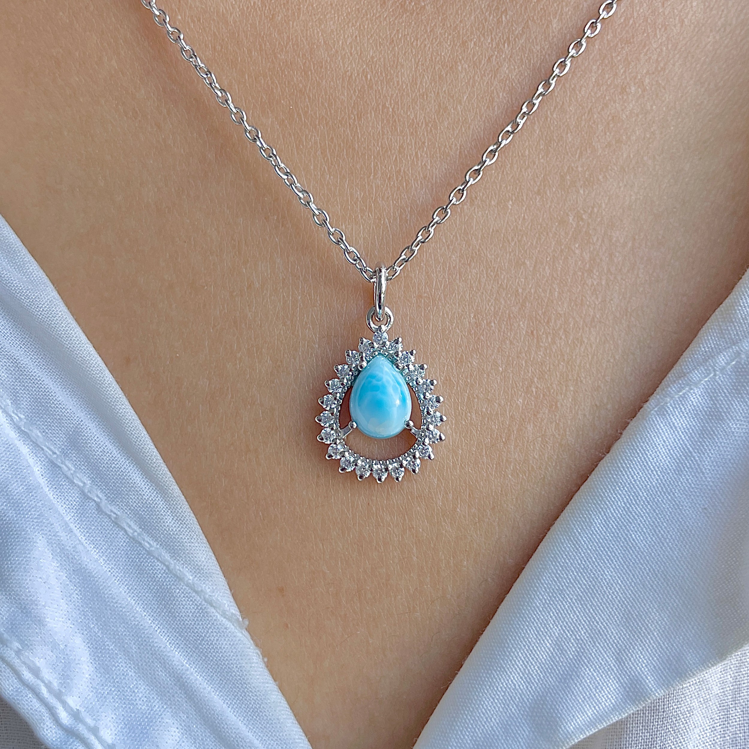 Larimar & White Topaz Necklace-(LAR-RDN-80.)
