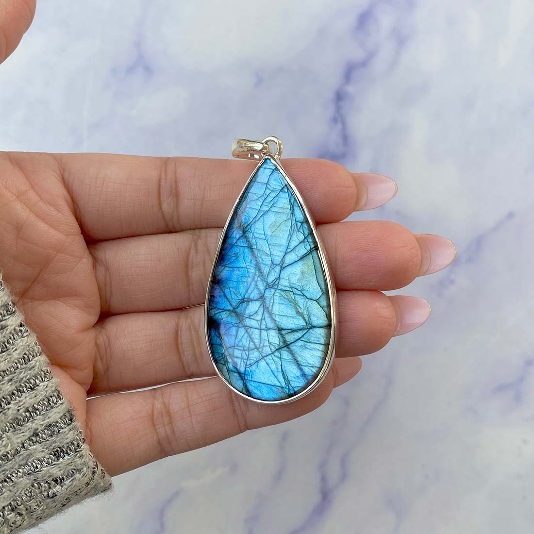 Labradorite Pendant-(LBD-P-101.)