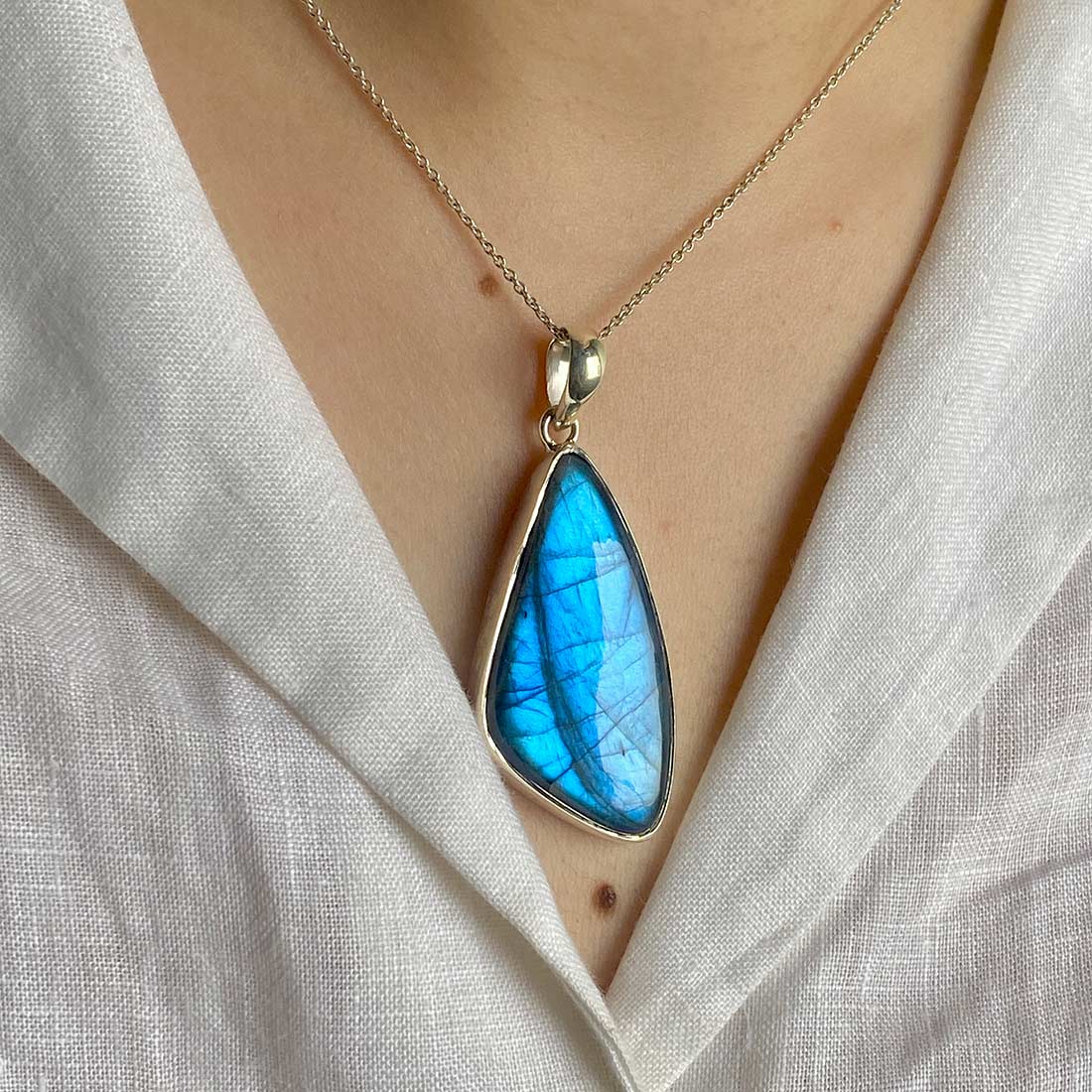 Labradorite Pendant-(LBD-P-14.)