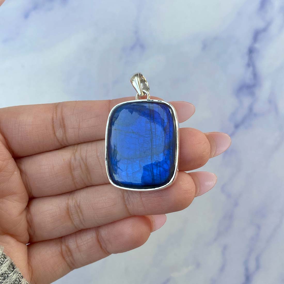 Labradorite Pendant-(LBD-P-48.)