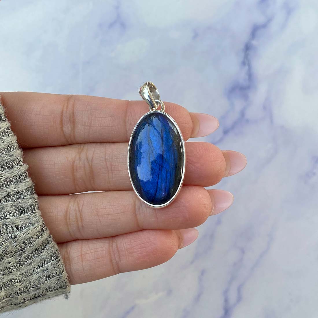 Labradorite Pendant-(LBD-P-56.)