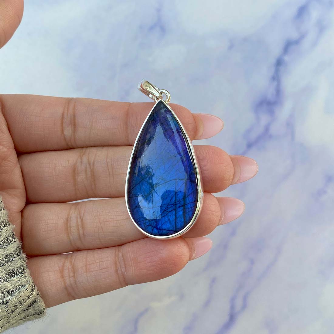 Labradorite Pendant-(LBD-P-58.)