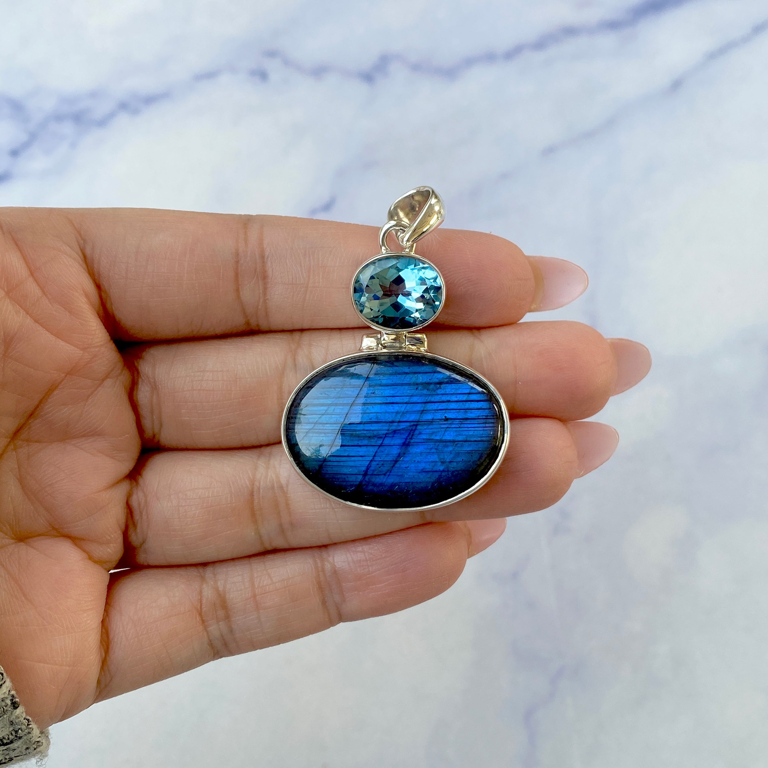 Labradorite Pendant-(LBD-P-76.)