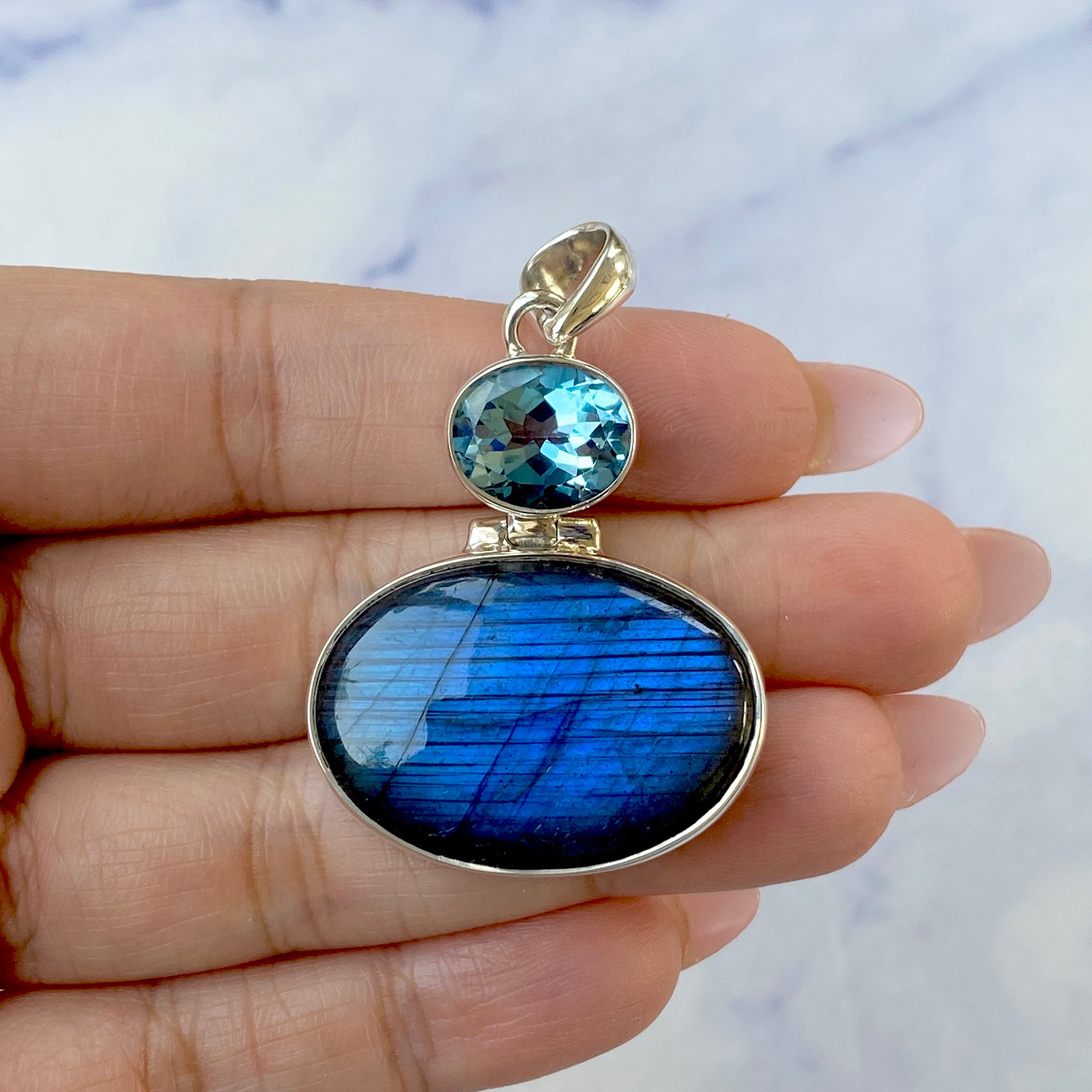Labradorite Pendant-(LBD-P-76.)
