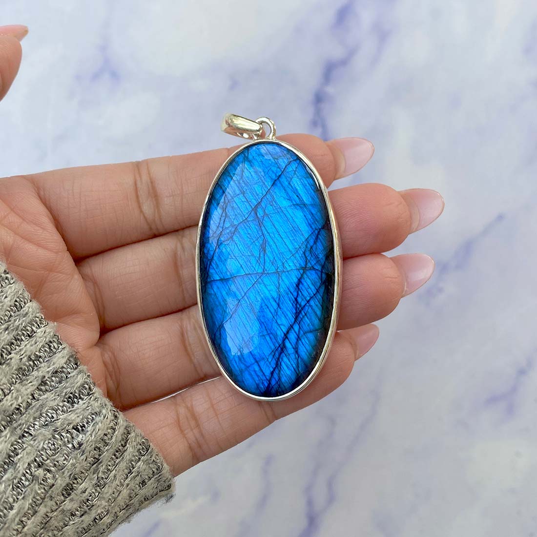 Labradorite Pendant-(LBD-P-93.)
