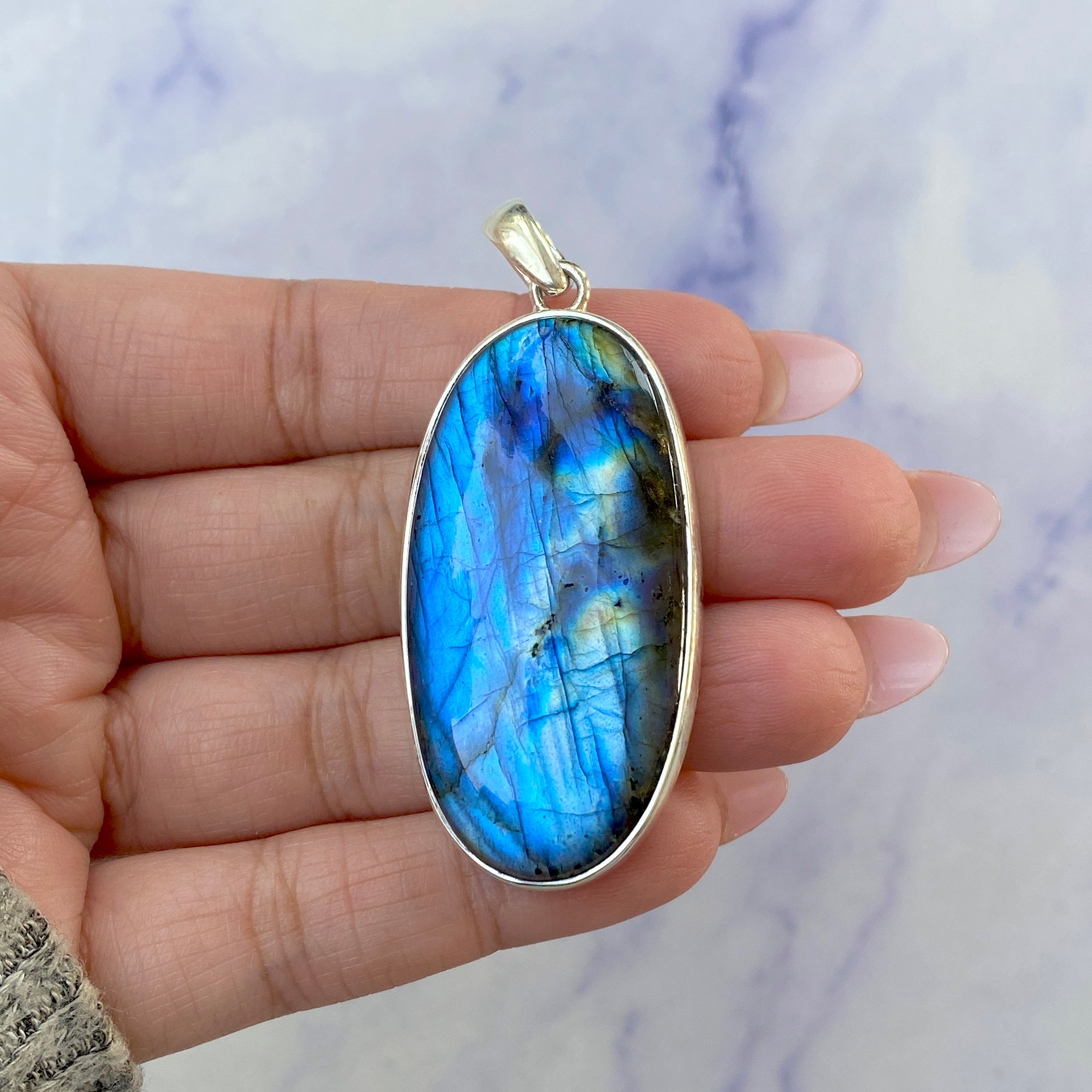 Labradorite Pendant-(LBD-P-94.)