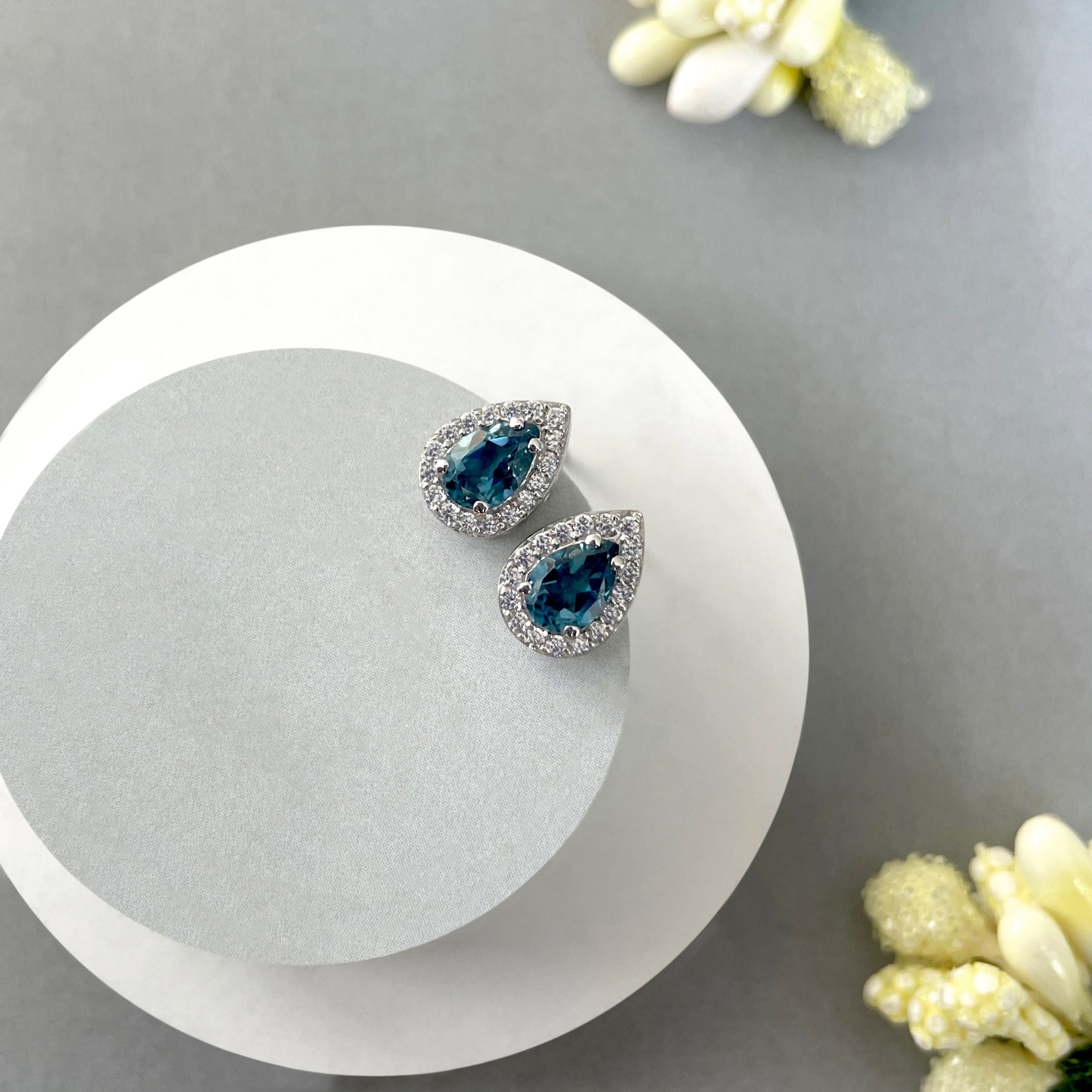 London Blue Topaz Stud Earrings-(LBTZ-SE-52W.)