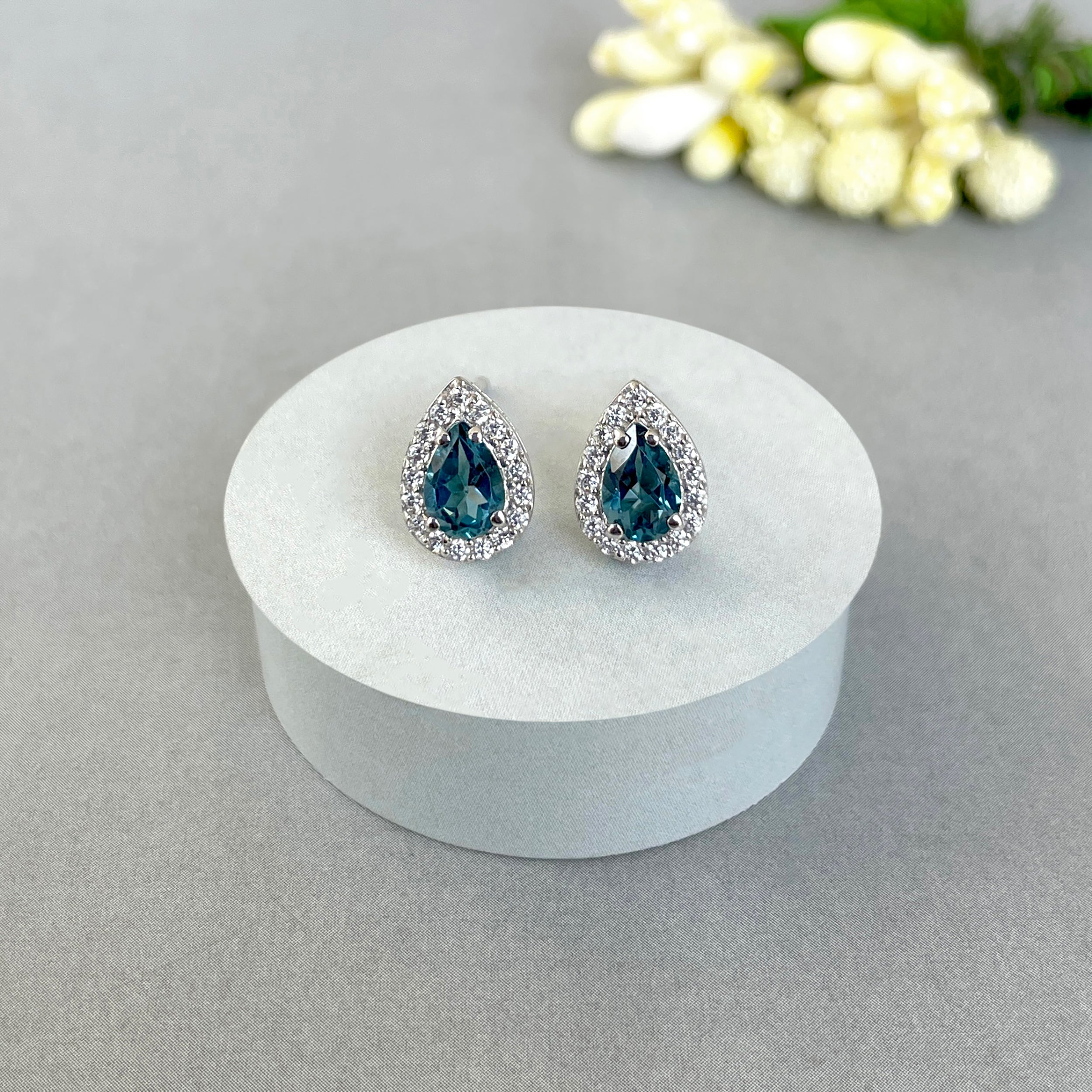 London Blue Topaz Stud Earrings-(LBTZ-SE-52W.)