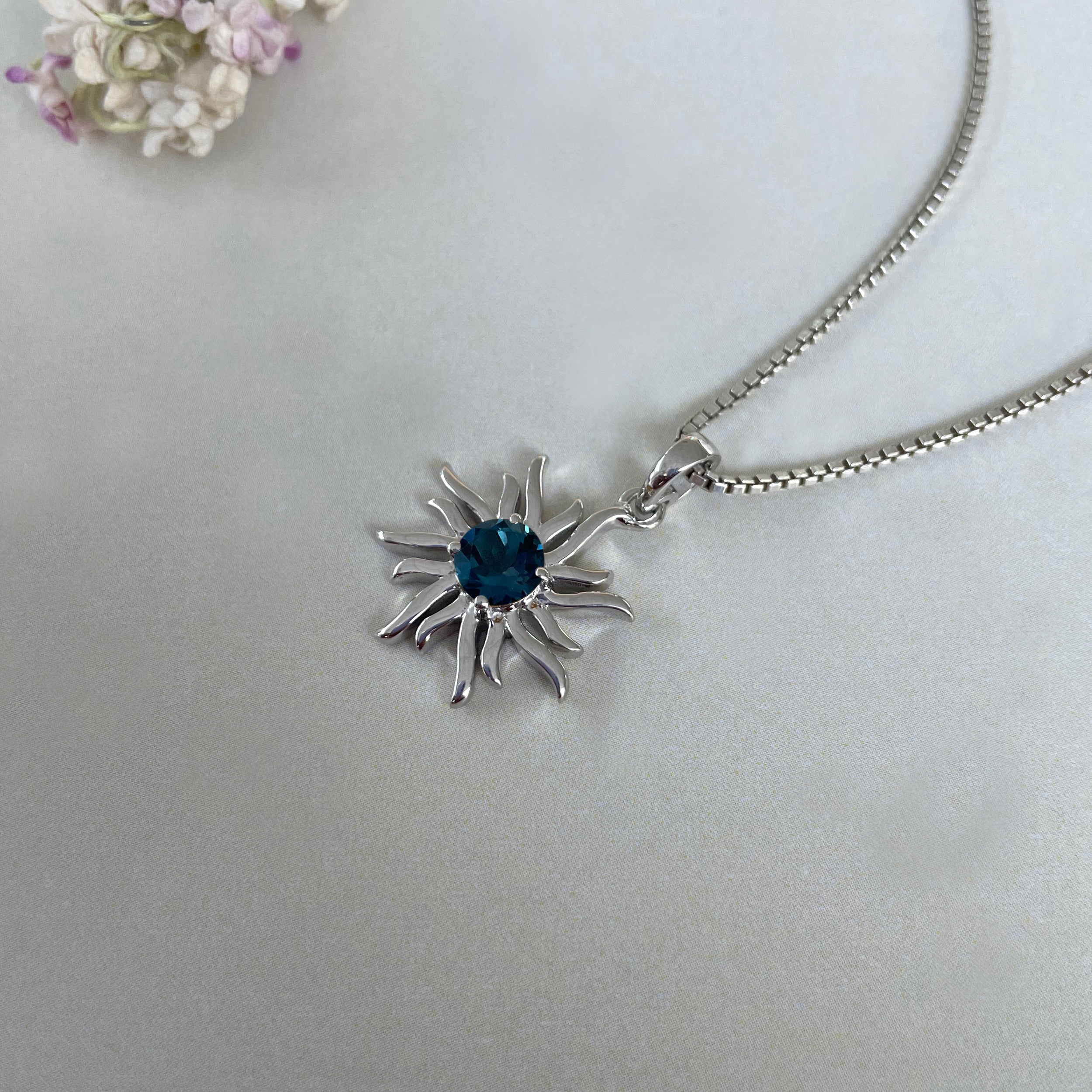 London Blue Topaz Sun Pendant-(LBTZ-SN-152.)