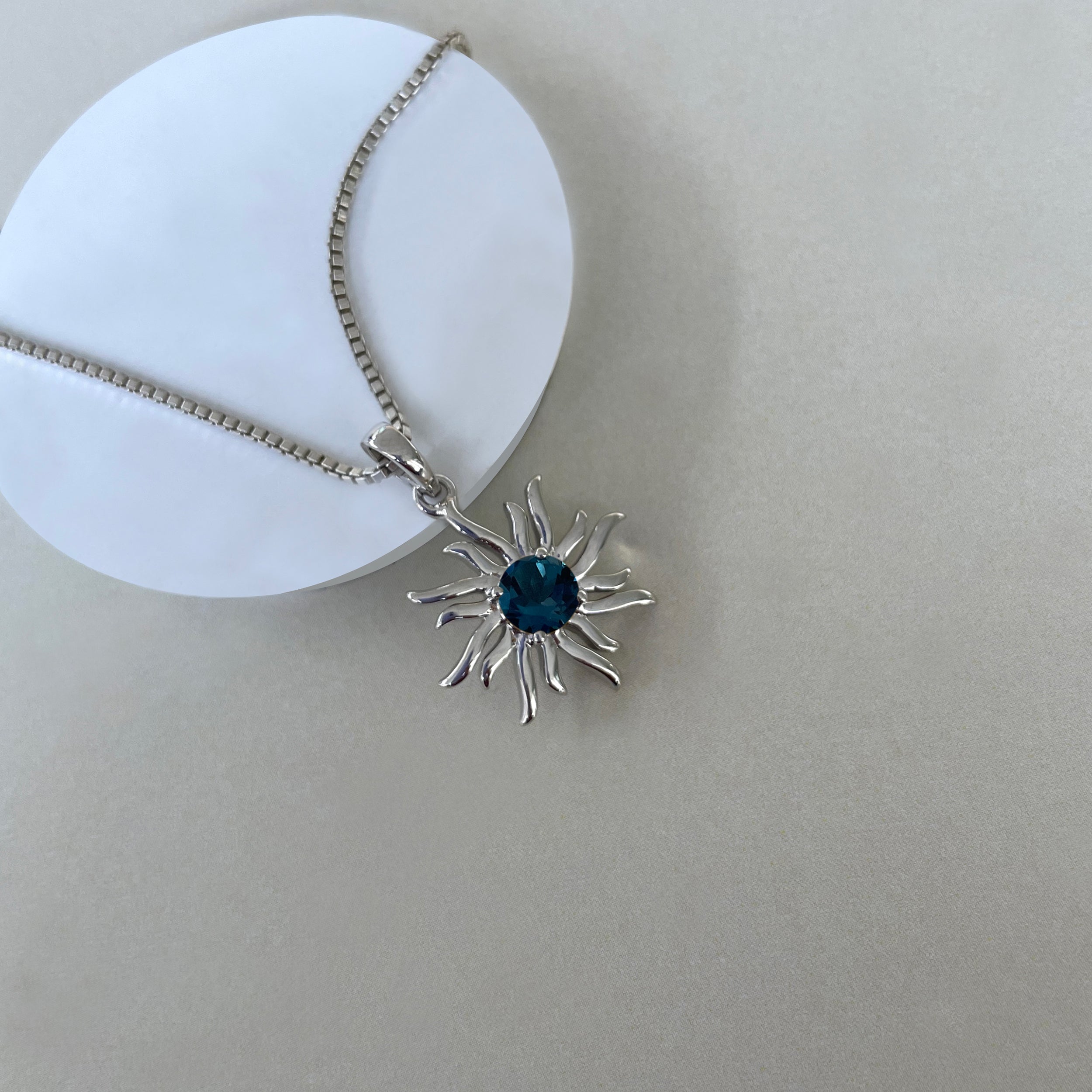 London Blue Topaz Sun Pendant-(LBTZ-SN-152.)