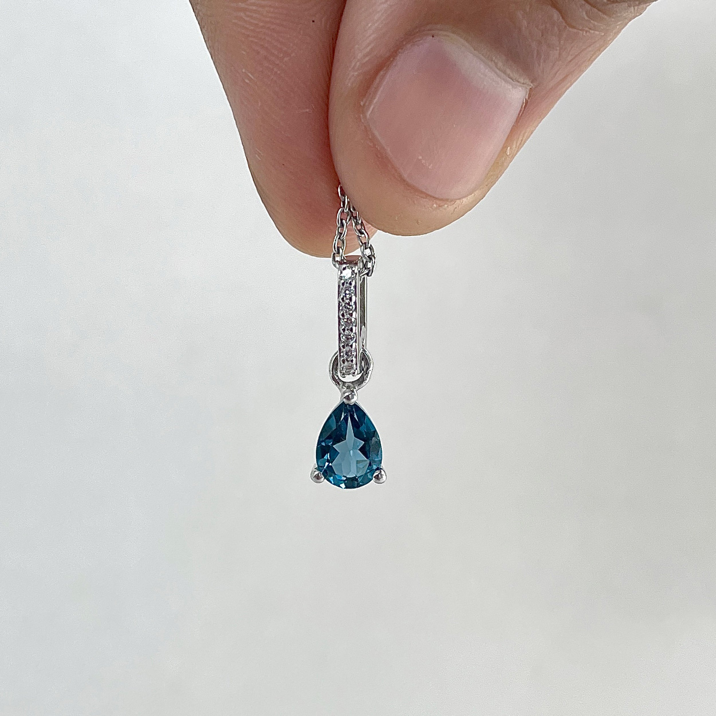 London & White Topaz Pendant-(LBTZ-SP-1165.)