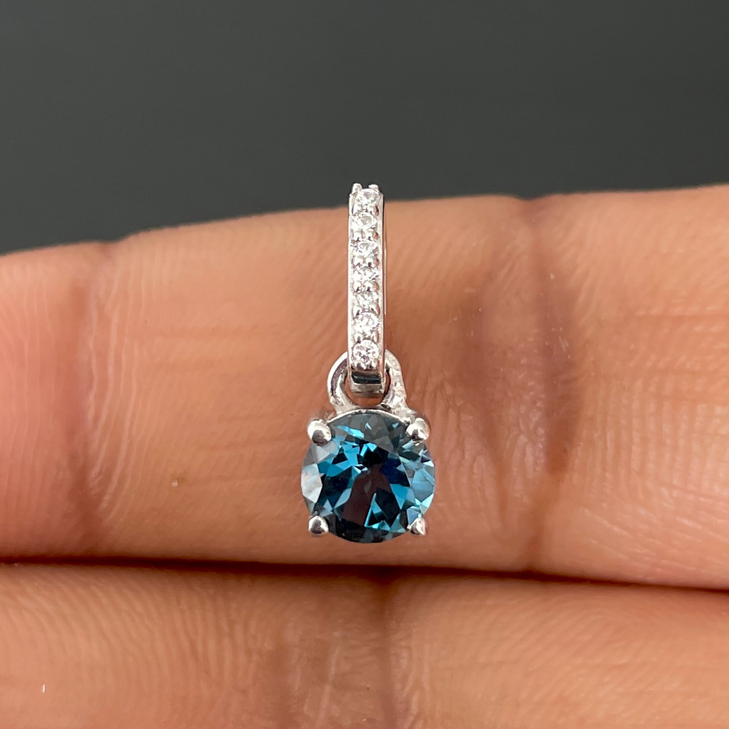 London Blue Topaz Pendant-( LBTZ-SP-549 )