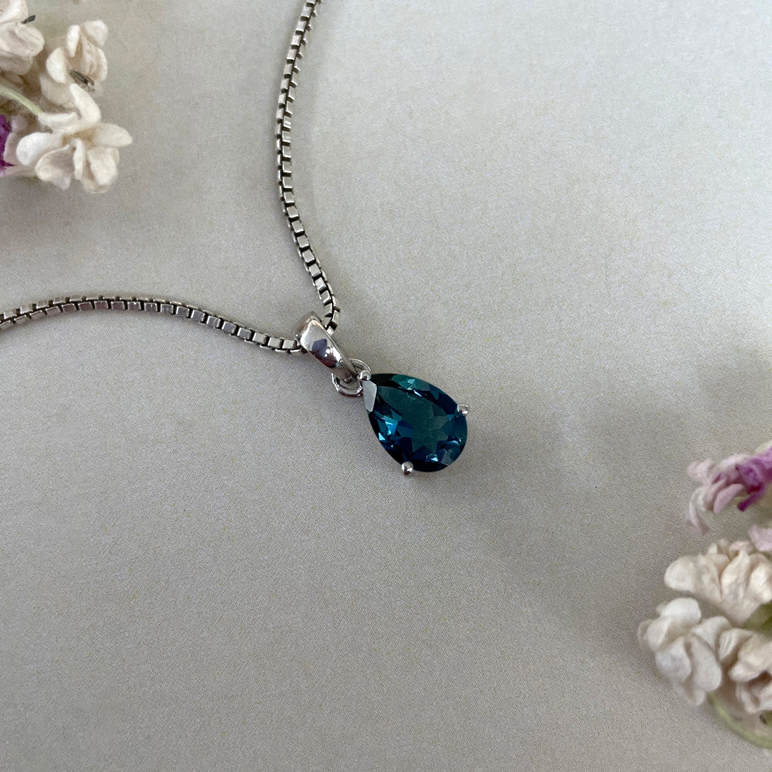 London Blue Topaz Pendant-(LBTZ-SP-917.)