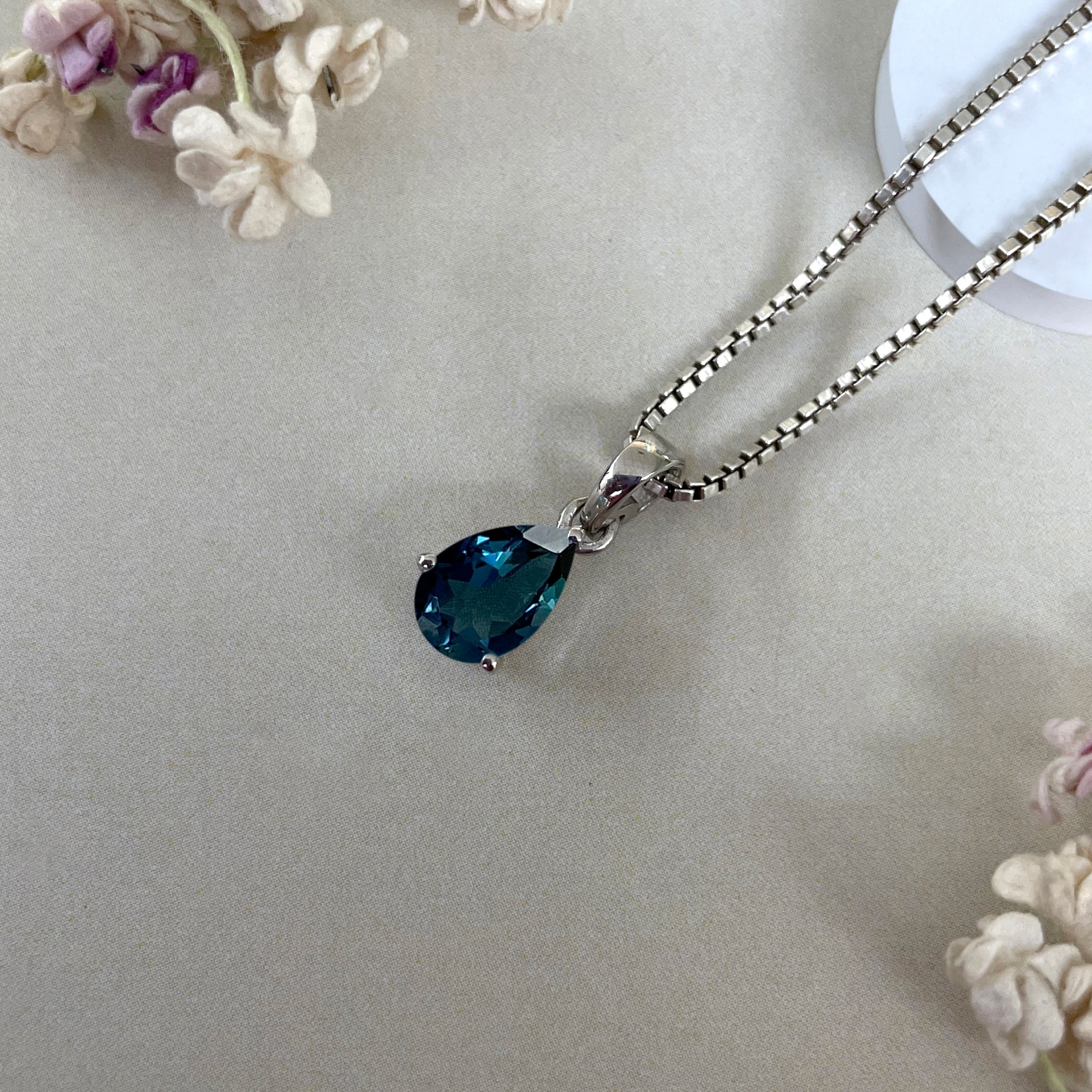 London Blue Topaz Pendant-(LBTZ-SP-917.)