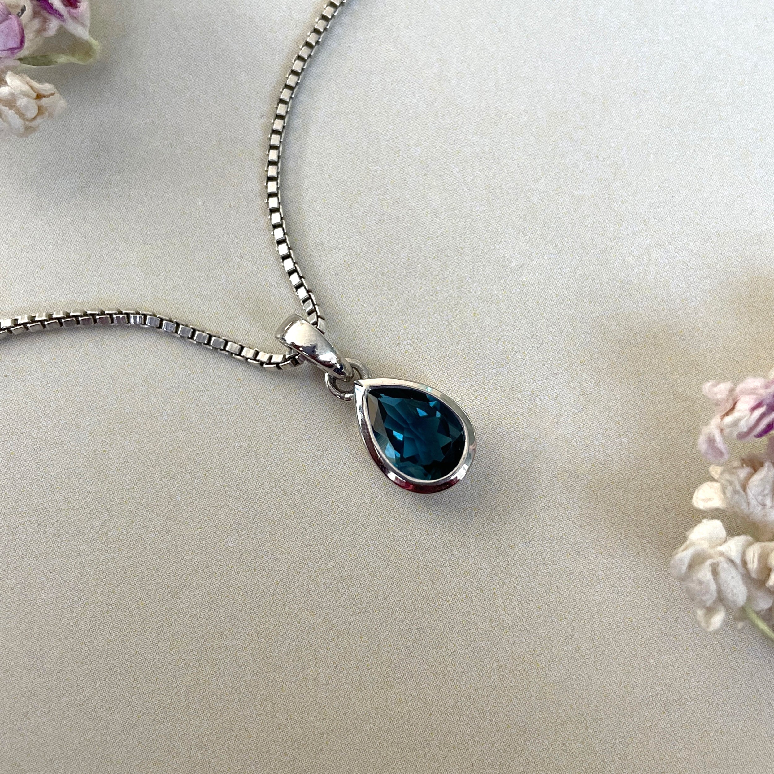 London Blue Topaz Pendant-(LBTZ-SP-956.)