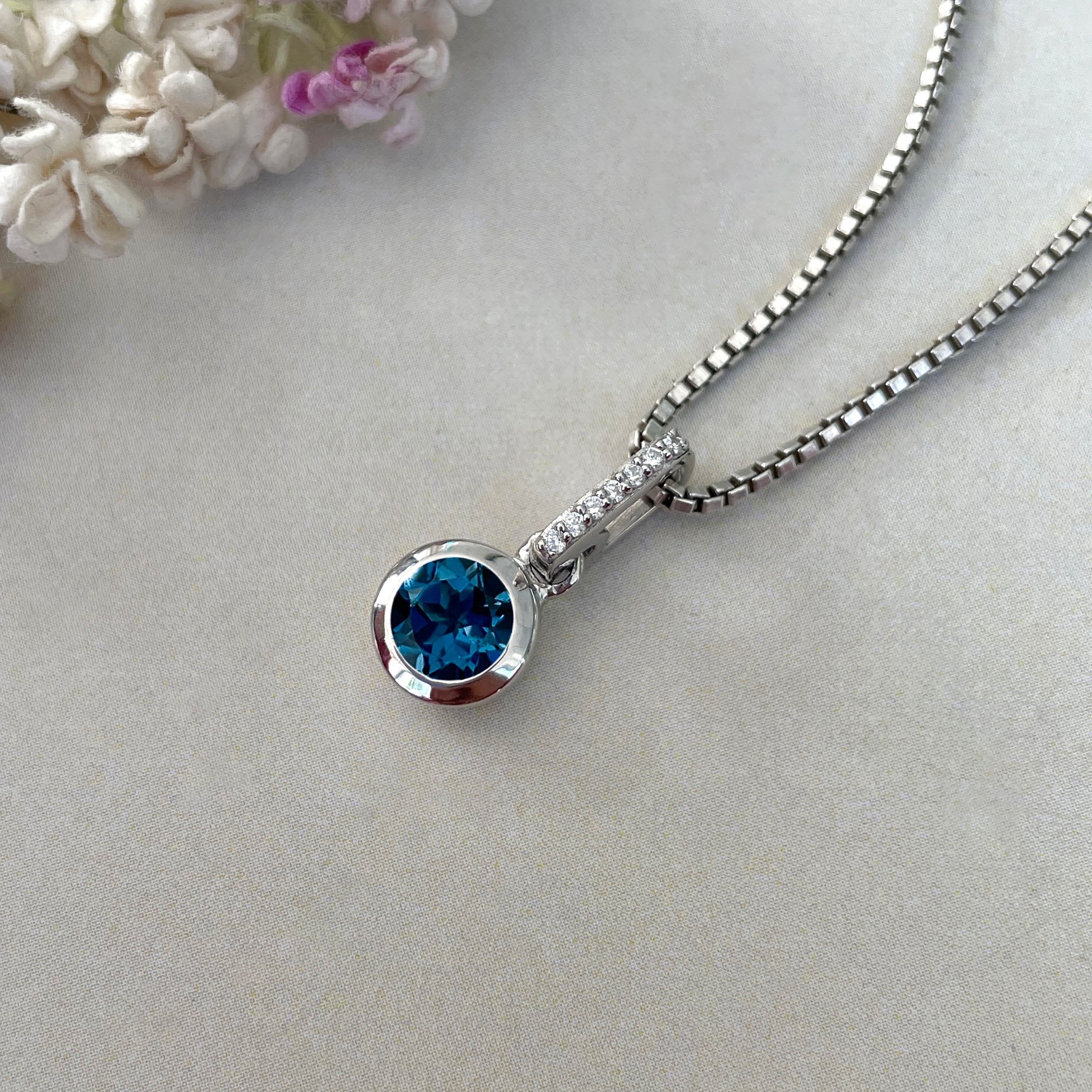 London Blue & White Topaz Pendant-(LBTZ-SP-958.)