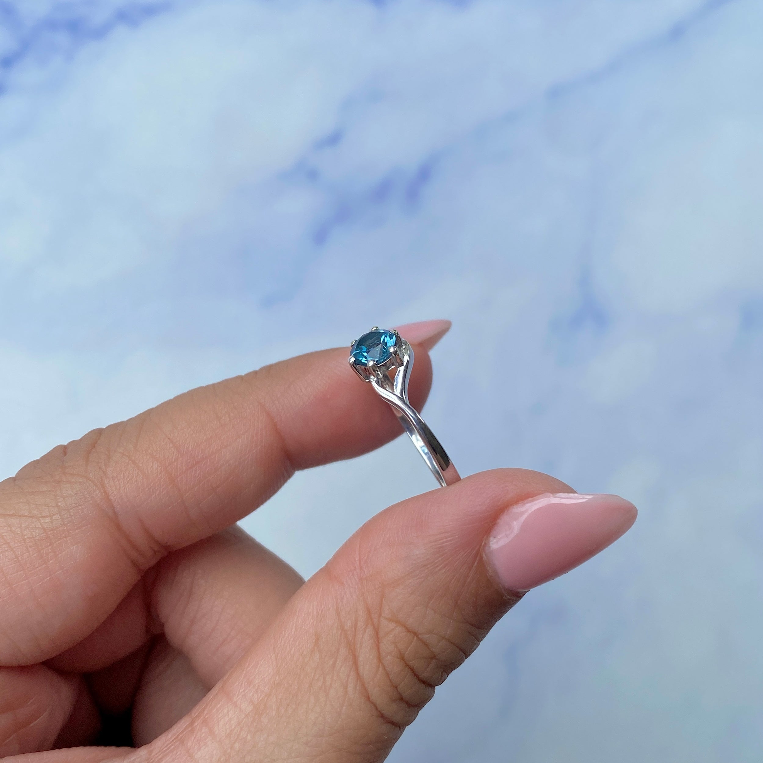 London Blue Topaz Ring-(LBTZ-SR-04.)